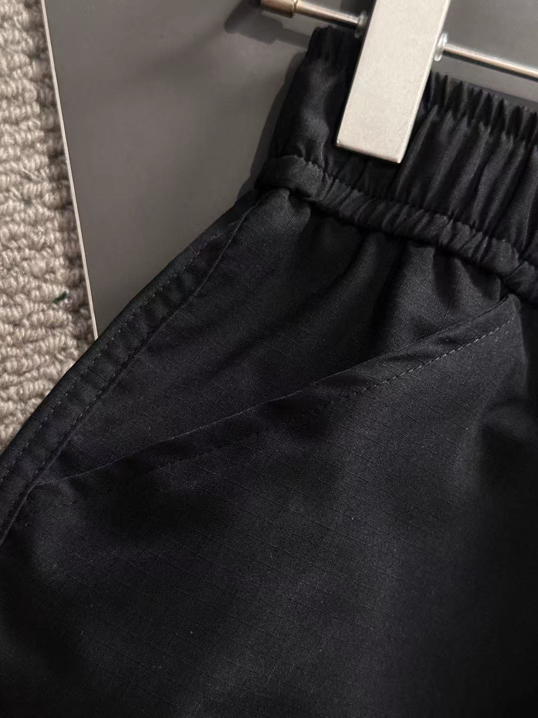LuxluxHouse Best Quality Clothes Pants Moncler