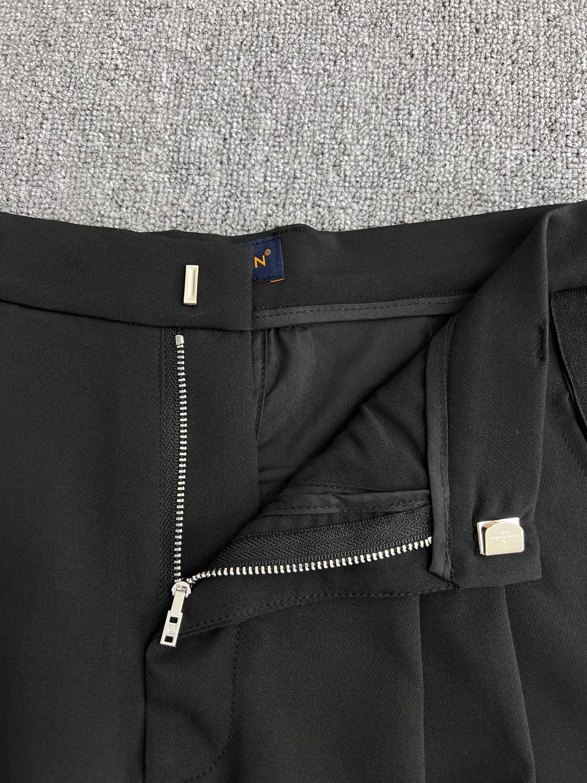 LuxluxHouse Best Quality Clothes Pants Louis Vuitton