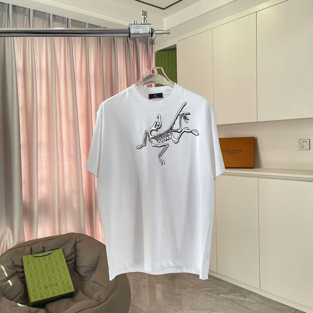 LuxluxHouse Best Quality Clothes T-shirt Arcteryx