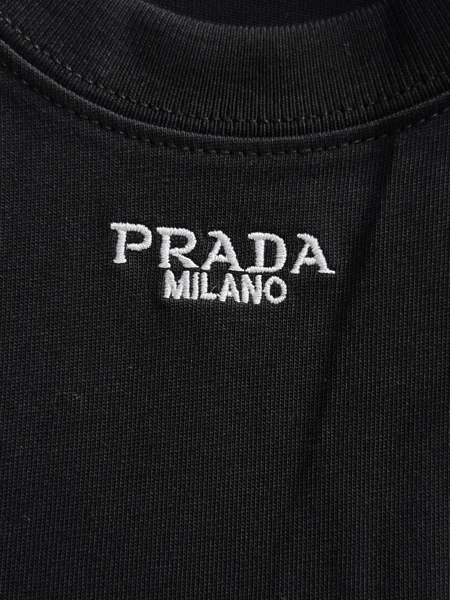 LuxluxHouse Best Quality Clothes T-shirt Prada