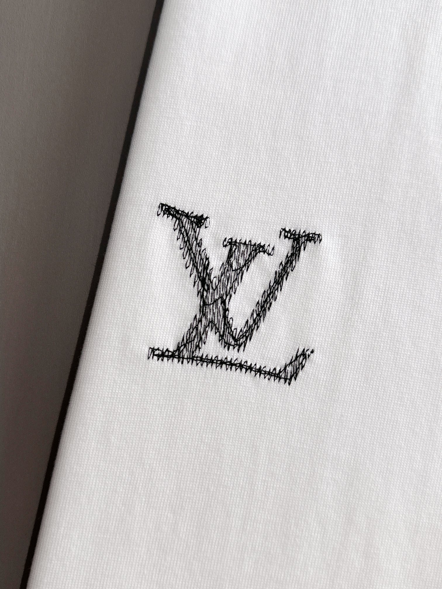 LuxluxHouse Best Quality Clothes T-shirt Louis Vuitton