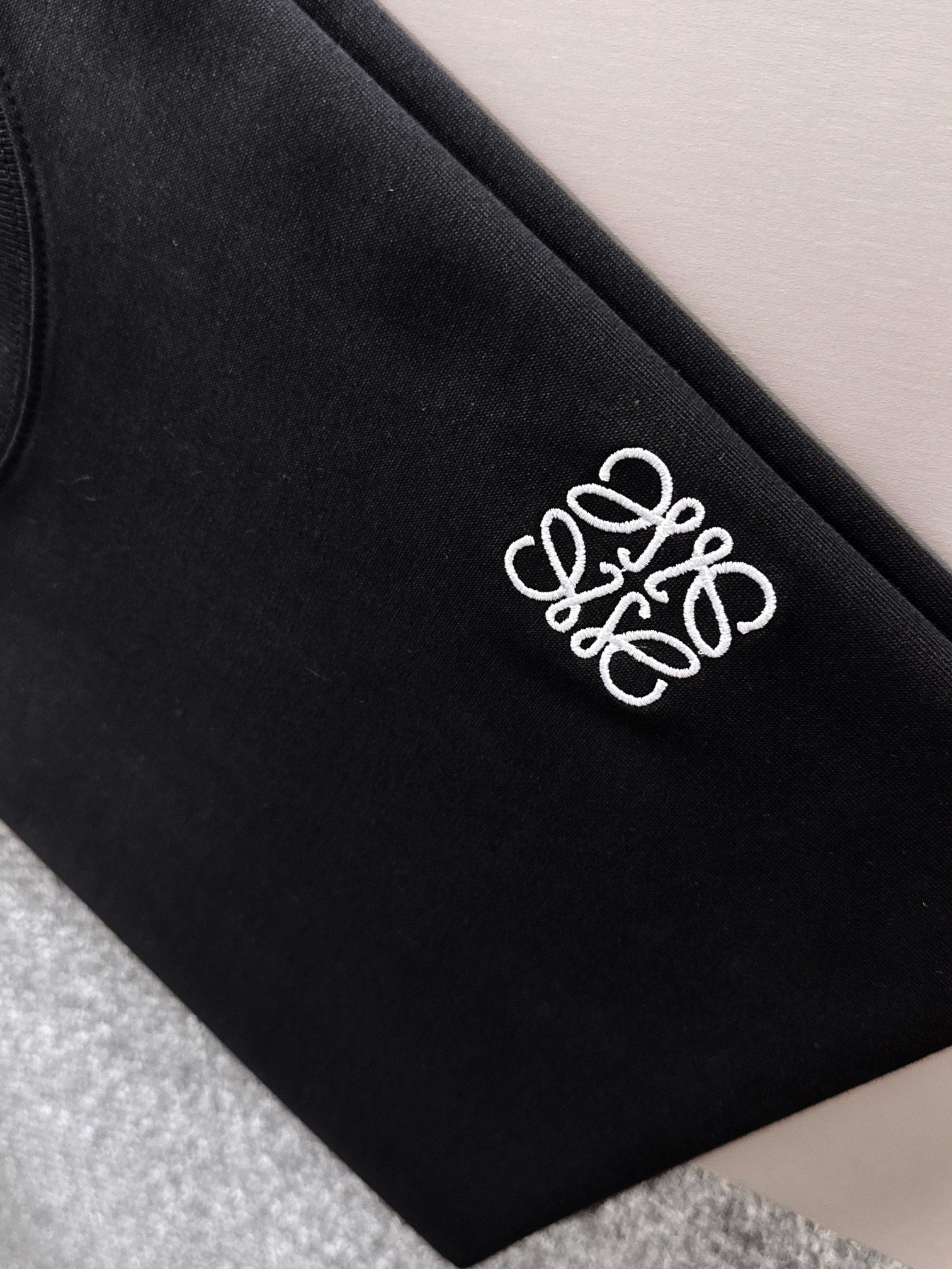LuxluxHouse Best Quality Clothes T-shirt Loewe