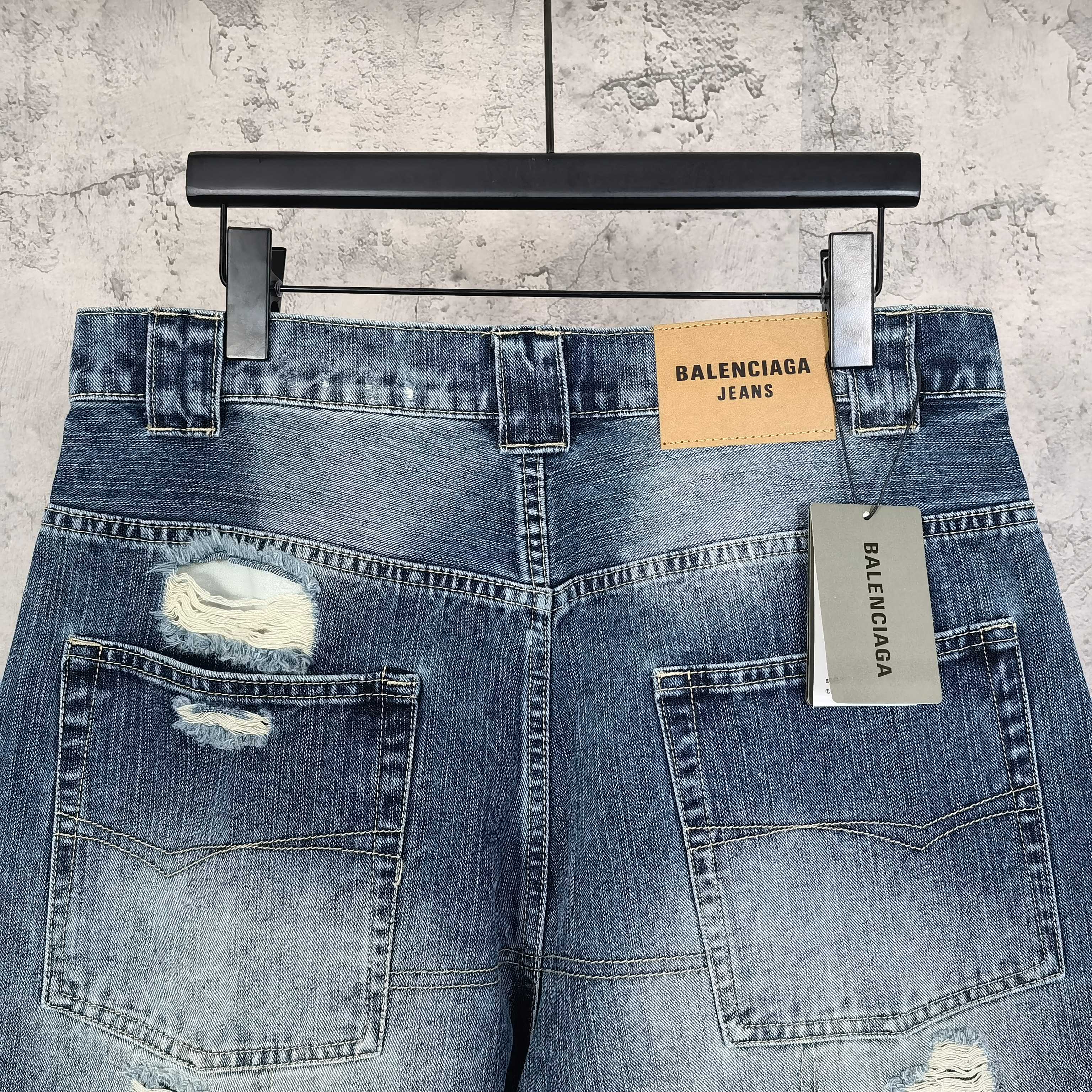 LuxluxHouse Best Quality Clothes Balenciaga Pants