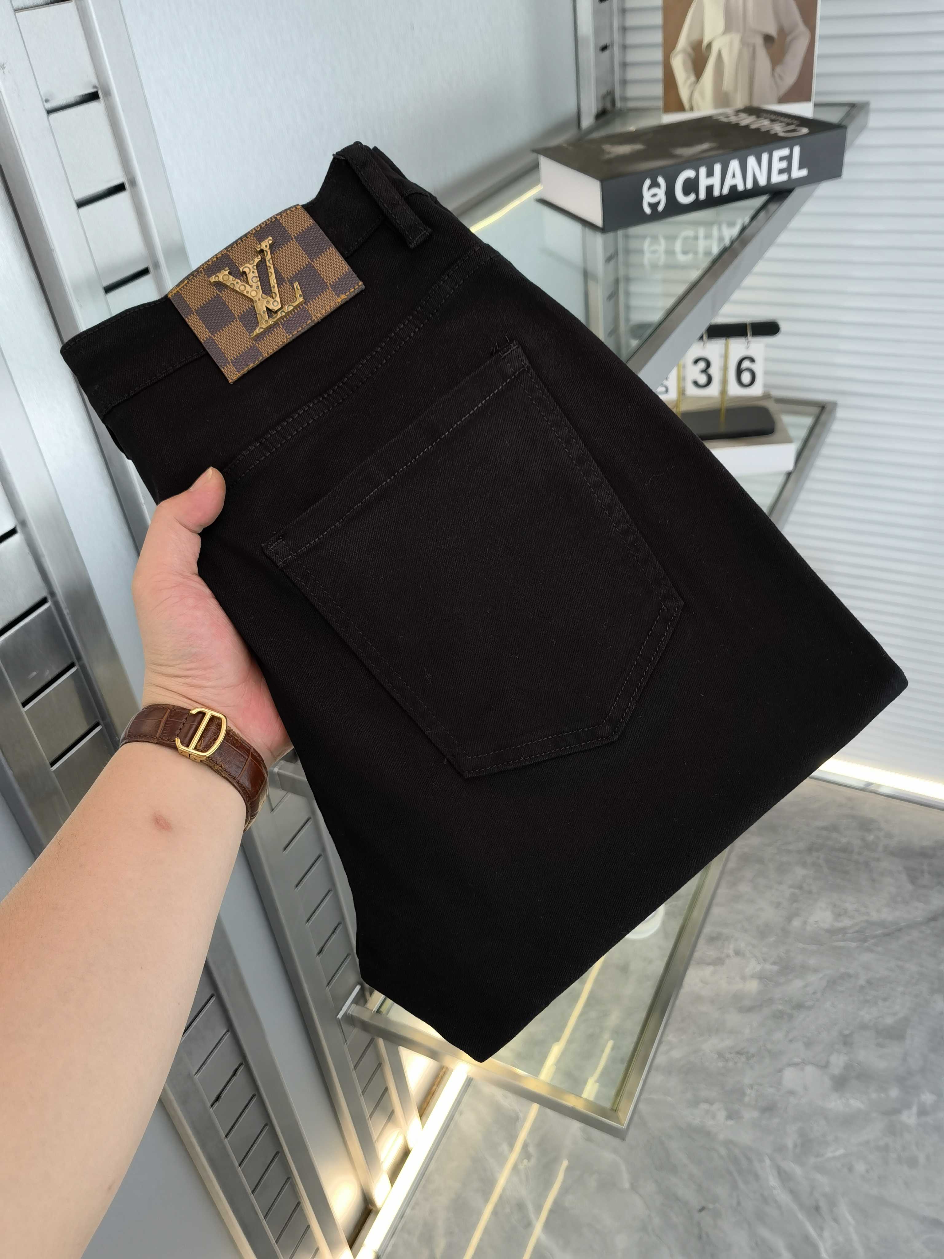 LuxluxHouse Best Quality Clothes Pants Louis Vuitton