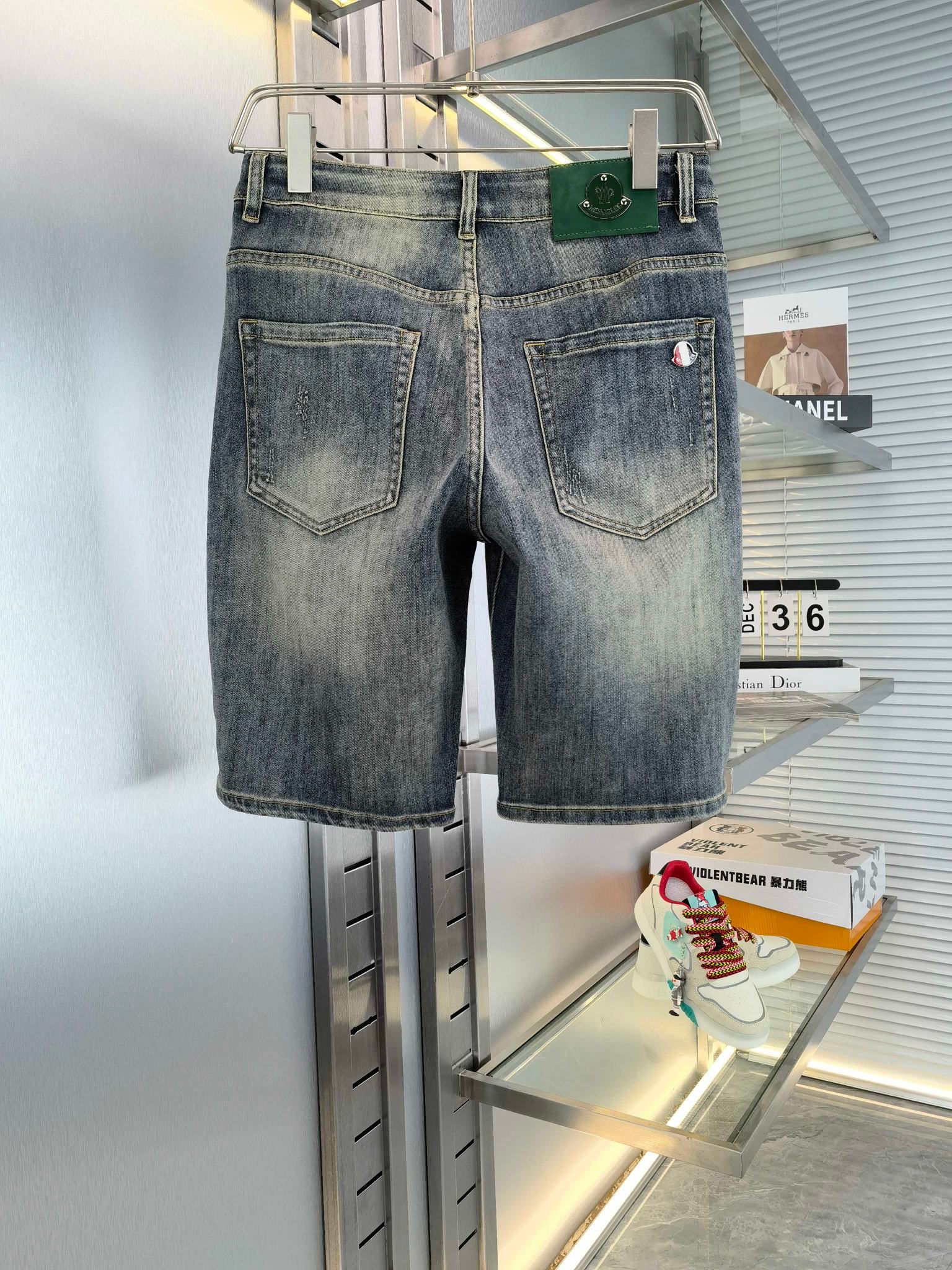 LuxluxHouse Best Quality Clothes Pants Moncler