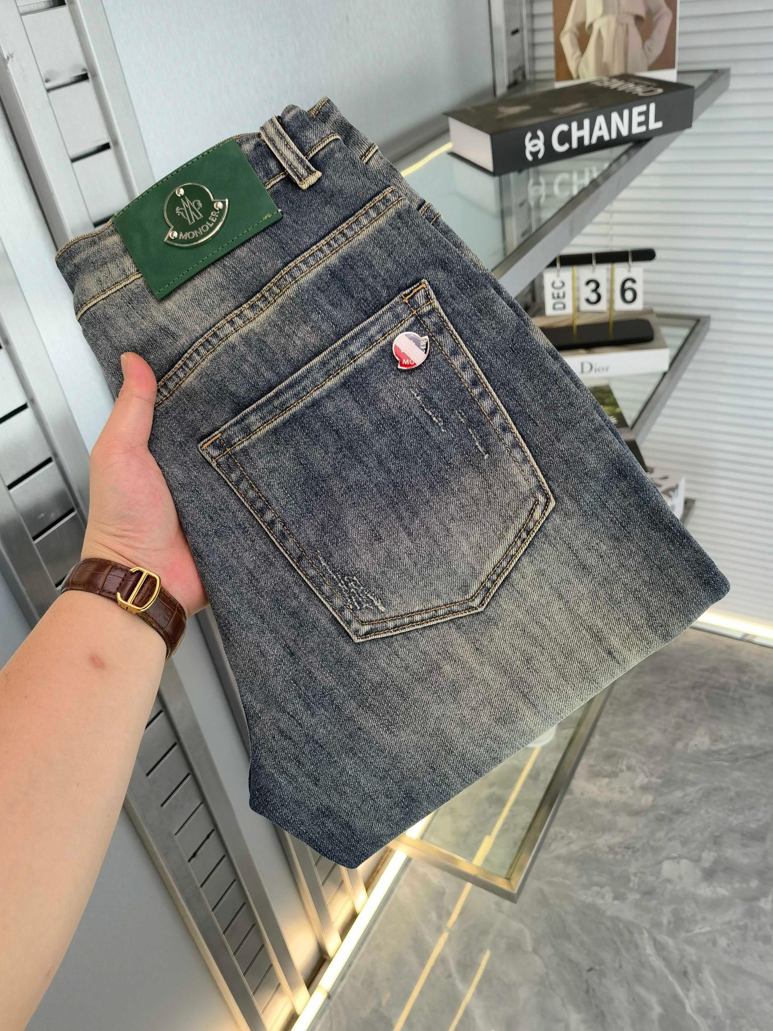 LuxluxHouse Best Quality Clothes Pants Moncler