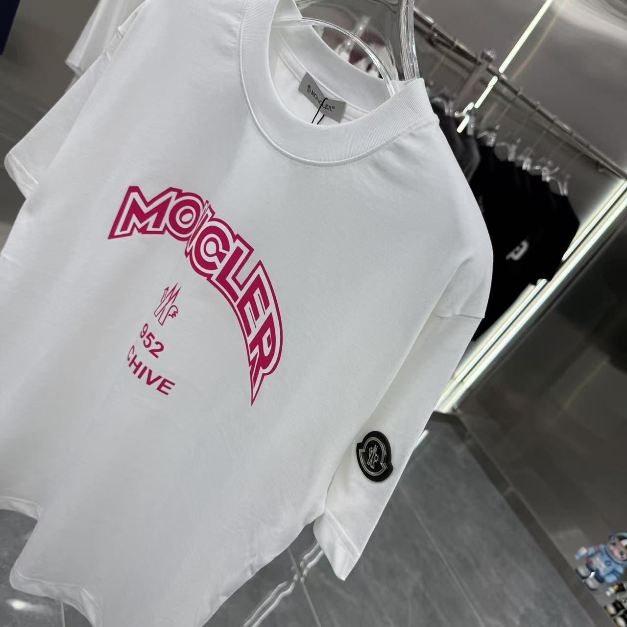 LuxluxHouse Best Quality Clothes T-shirt Moncler