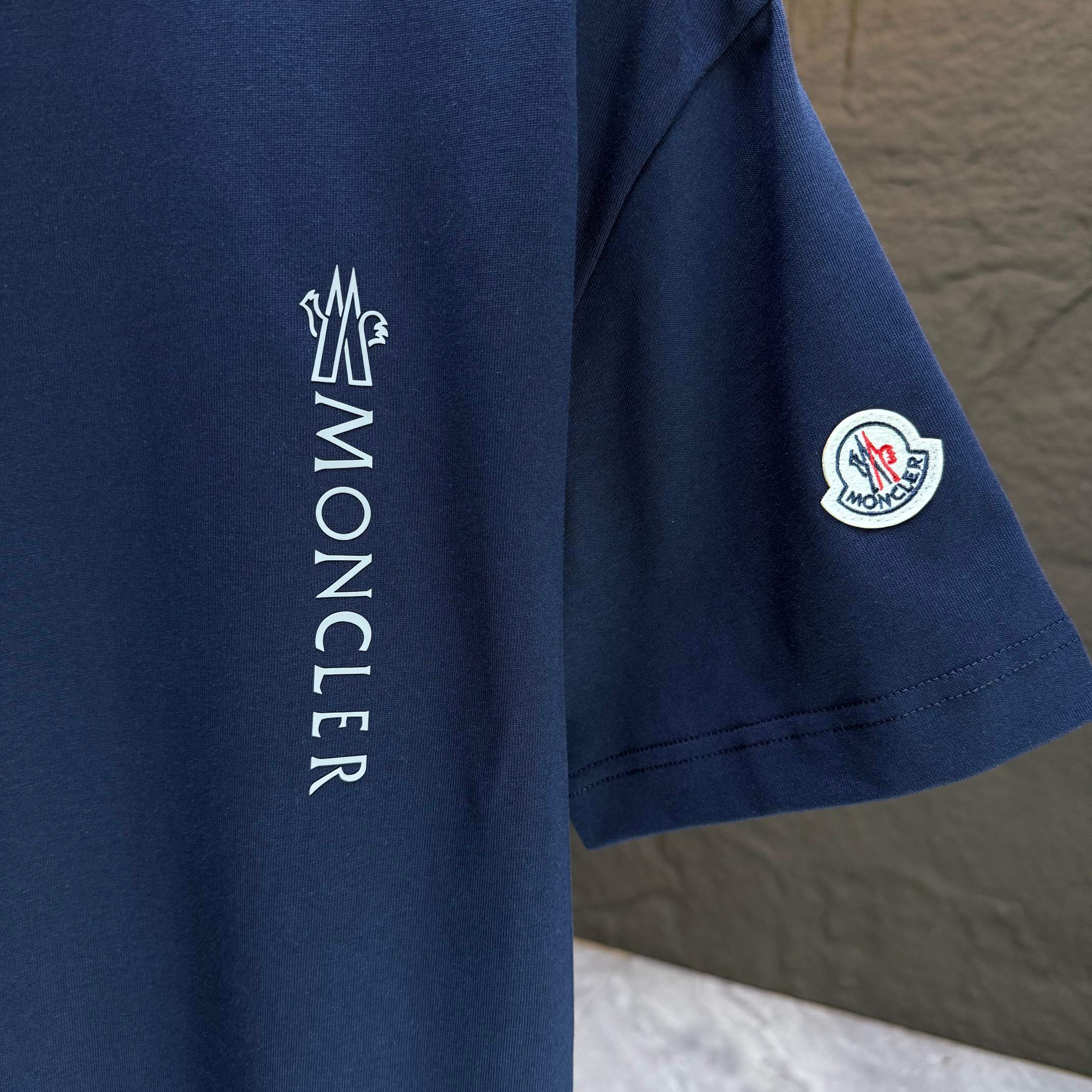 LuxluxHouse Best Quality Clothes T-shirt Moncler