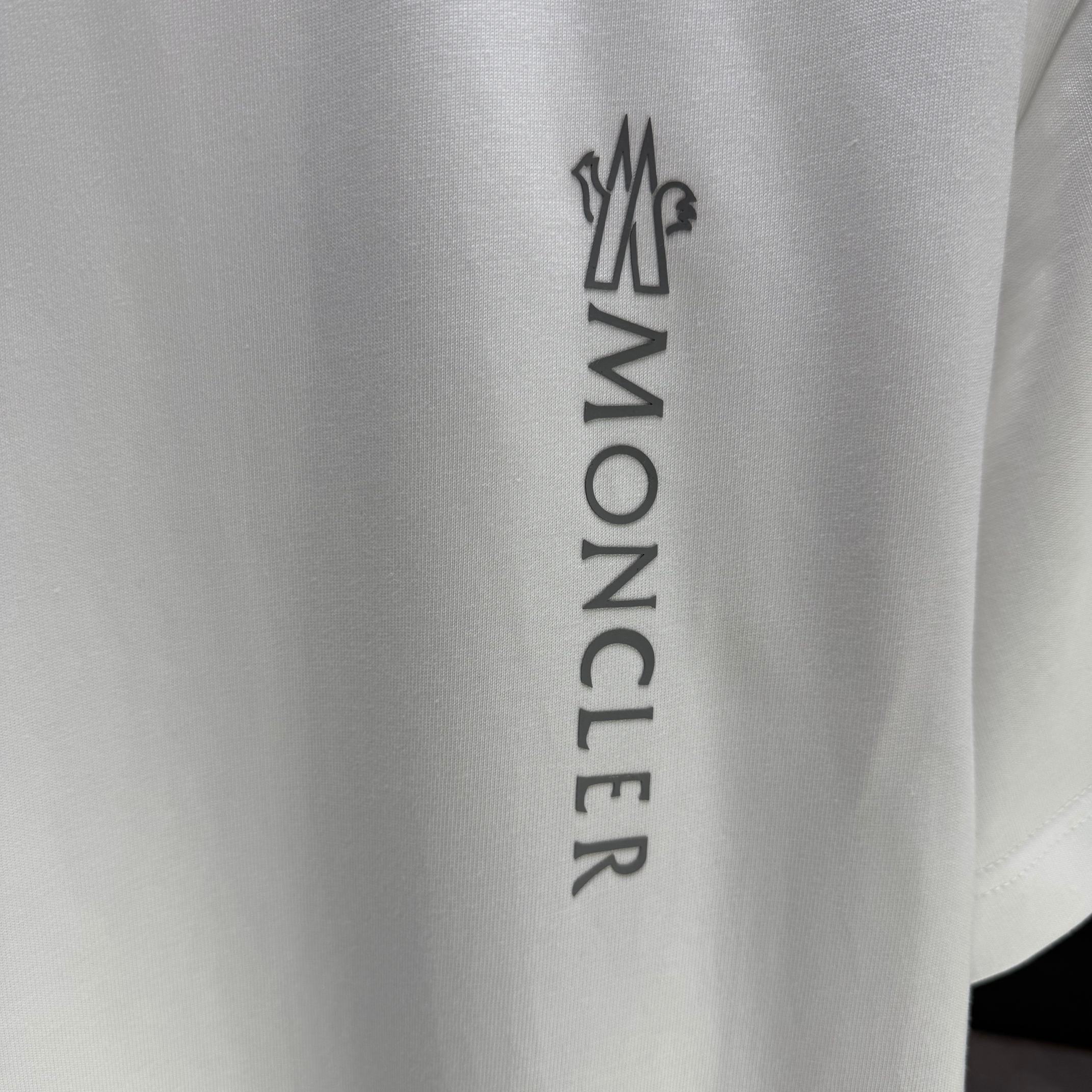 LuxluxHouse Best Quality Clothes T-shirt Moncler