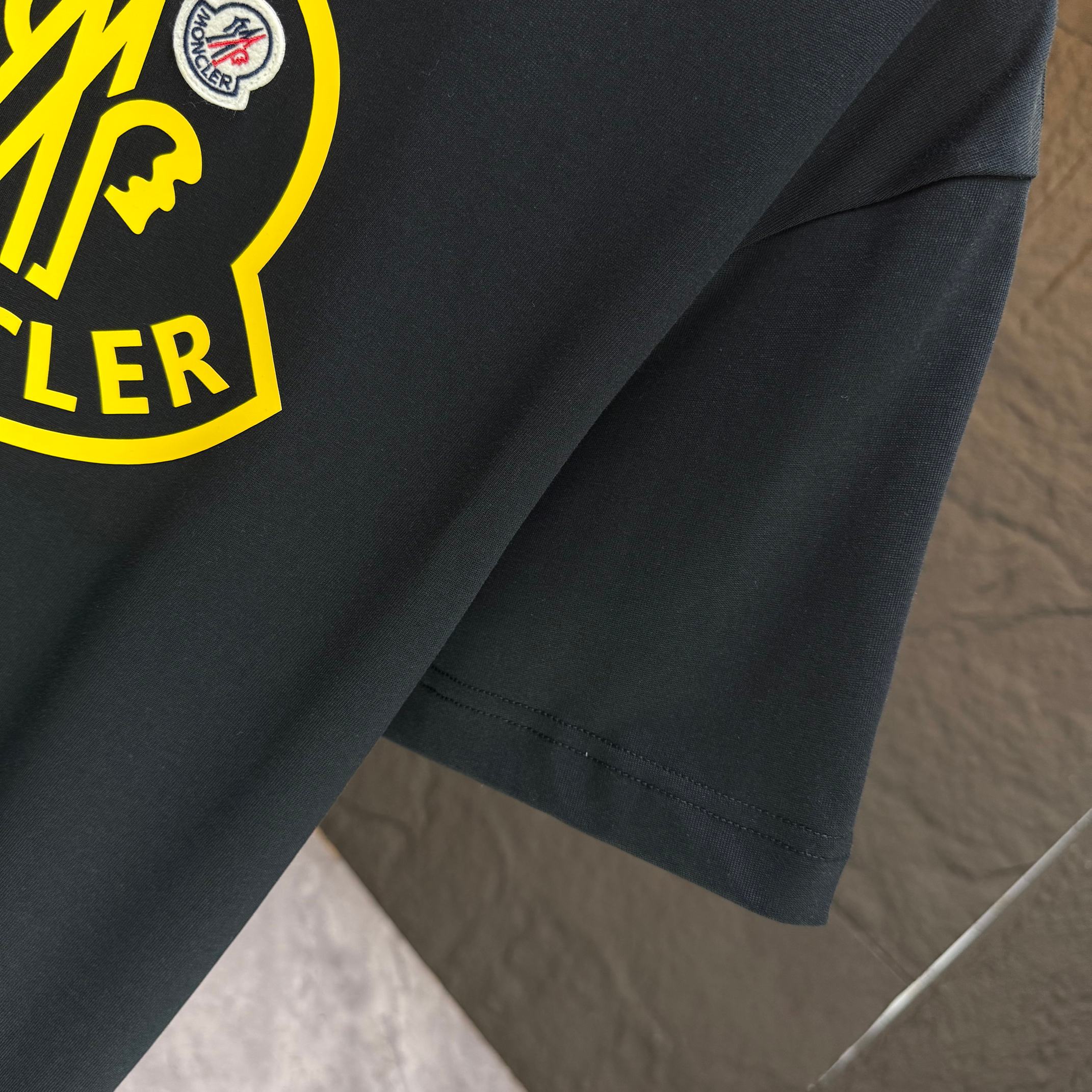 LuxluxHouse Best Quality Clothes T-shirt Moncler
