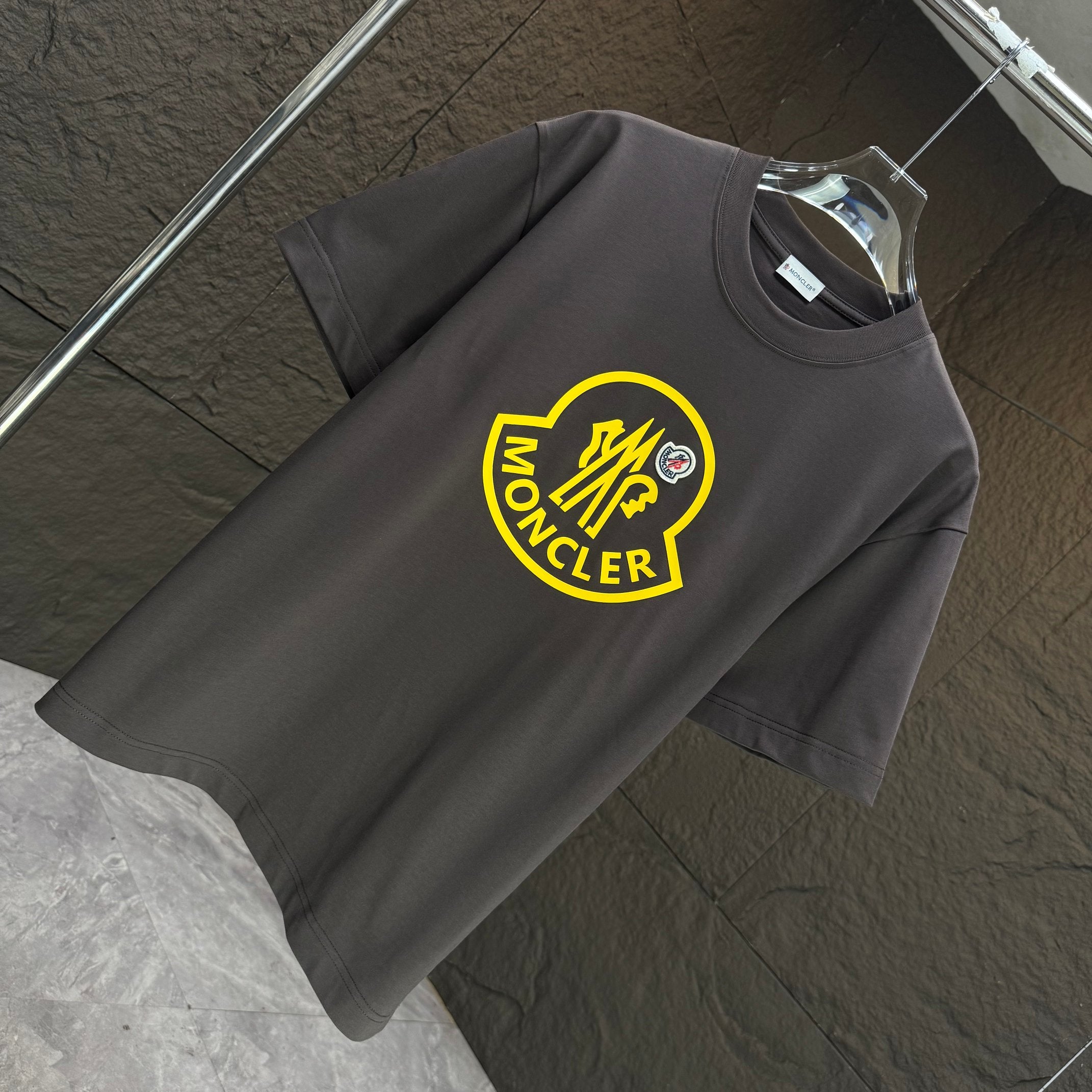 LuxluxHouse Best Quality Clothes T-shirt Moncler
