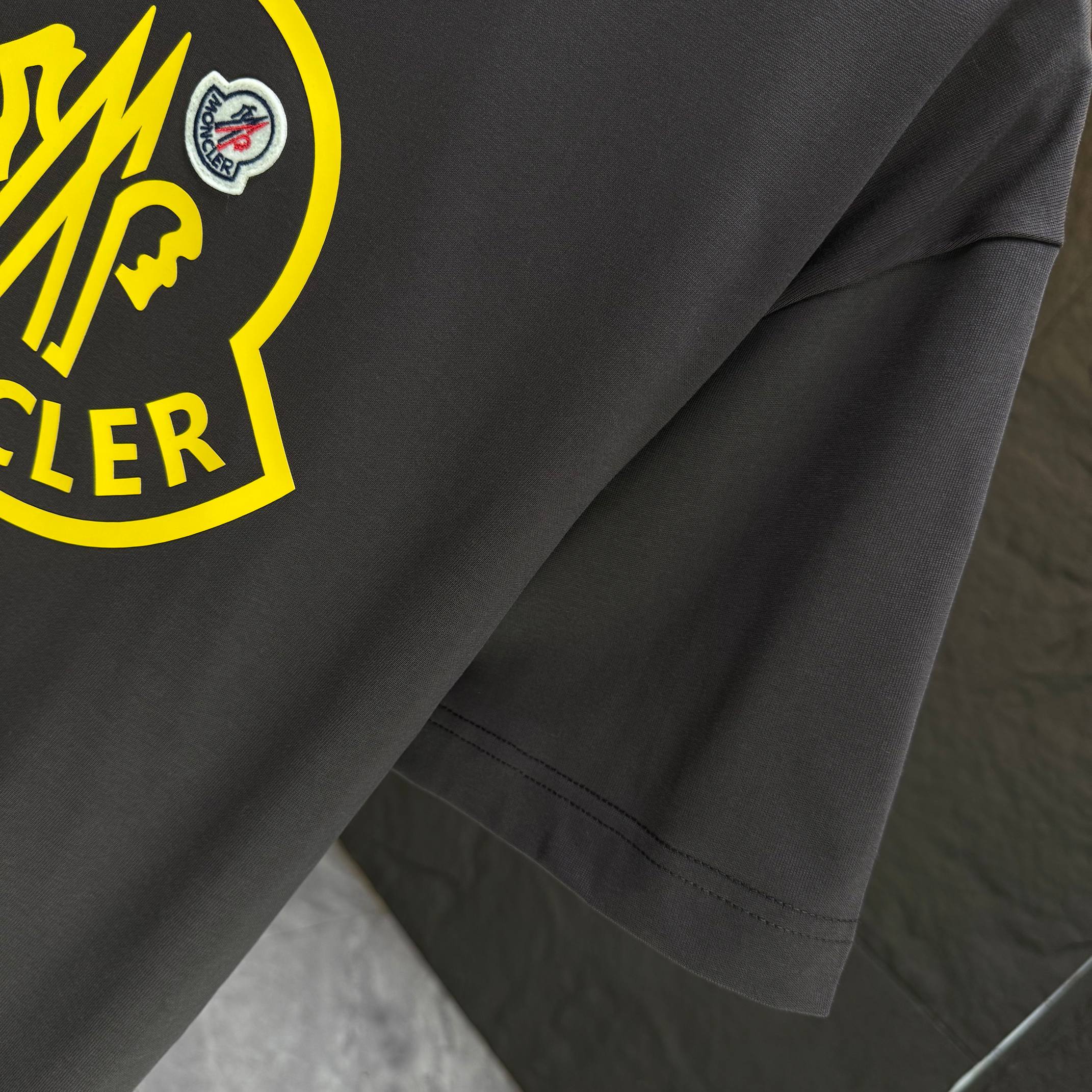 LuxluxHouse Best Quality Clothes T-shirt Moncler