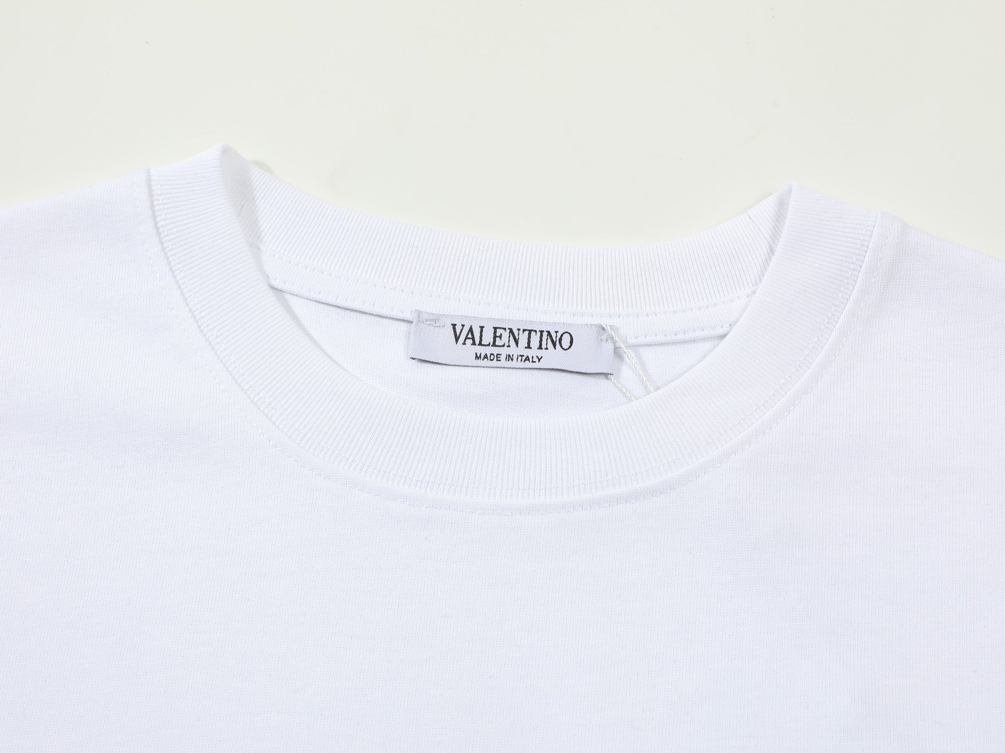 LuxluxHouse Best Quality Clothes Valentino T-shirt