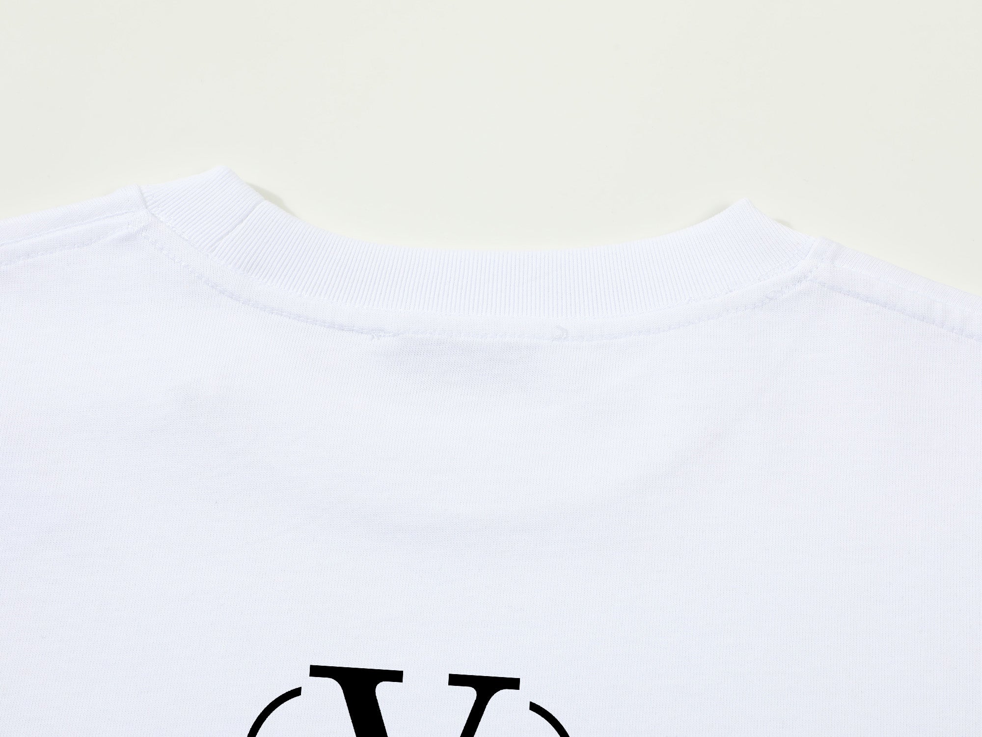 LuxluxHouse Best Quality Clothes Valentino T-shirt
