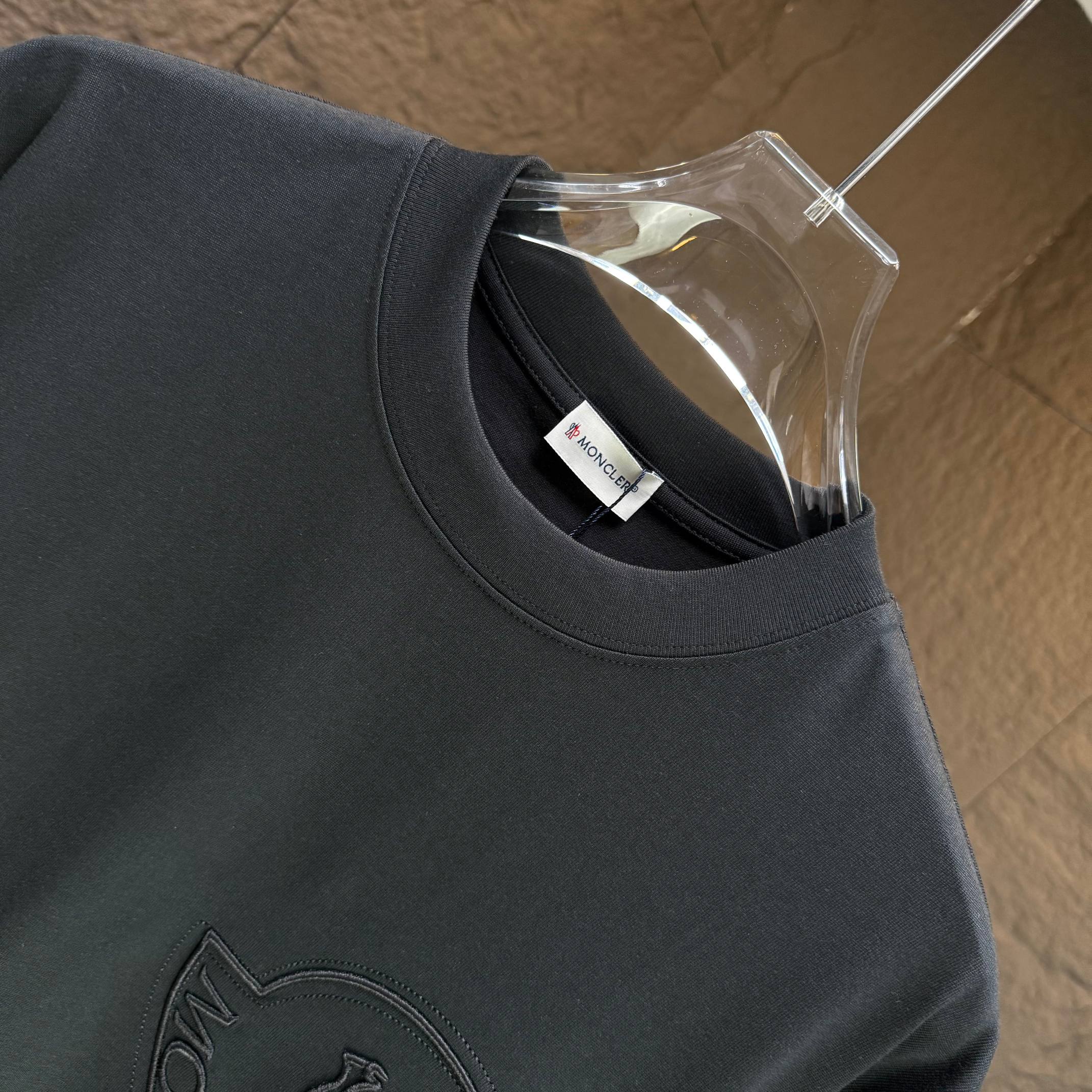 LuxluxHouse Best Quality Clothes T-shirt Moncler