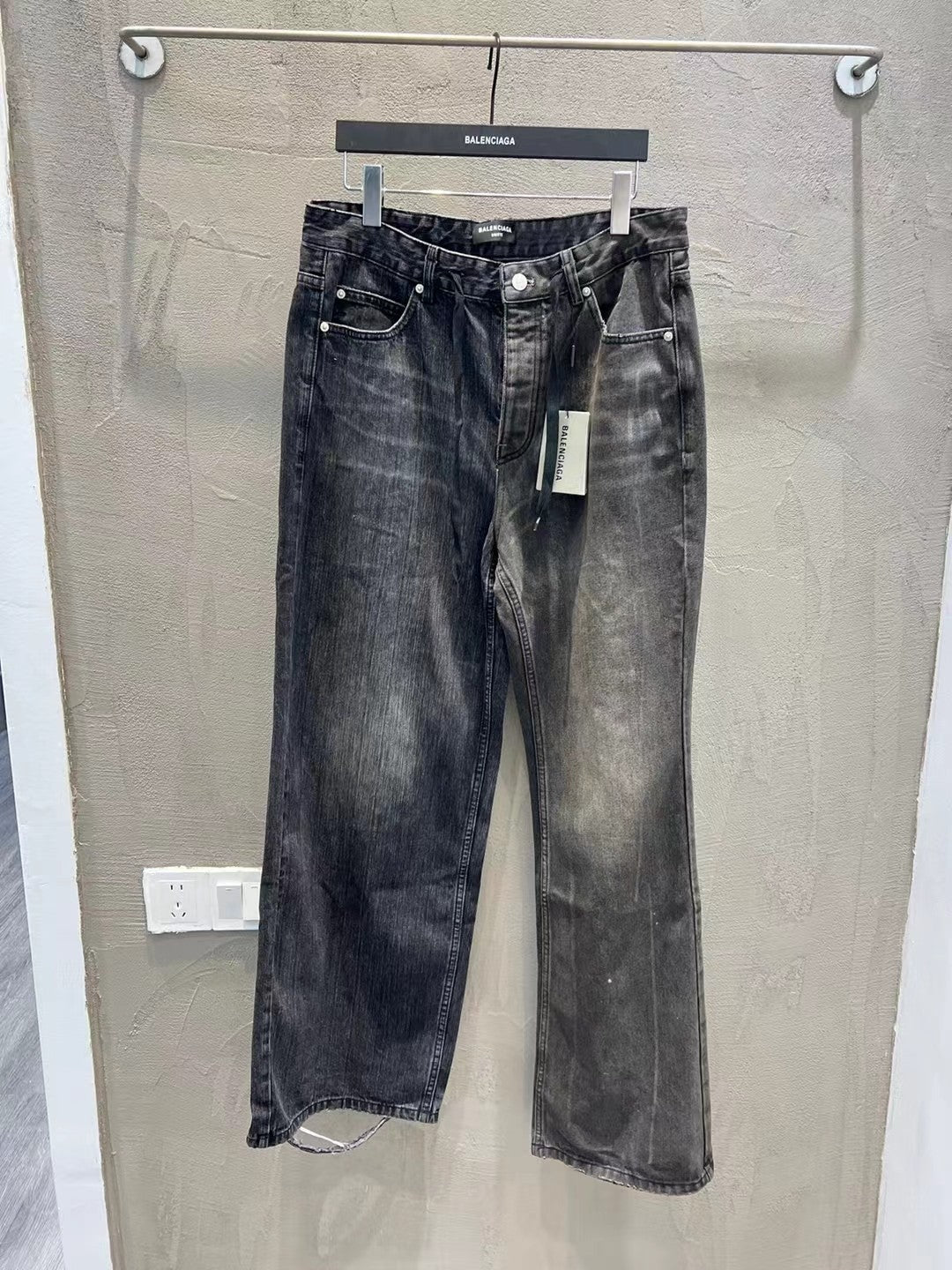 LuxluxHouse Best Quality Clothes Balenciaga Pants