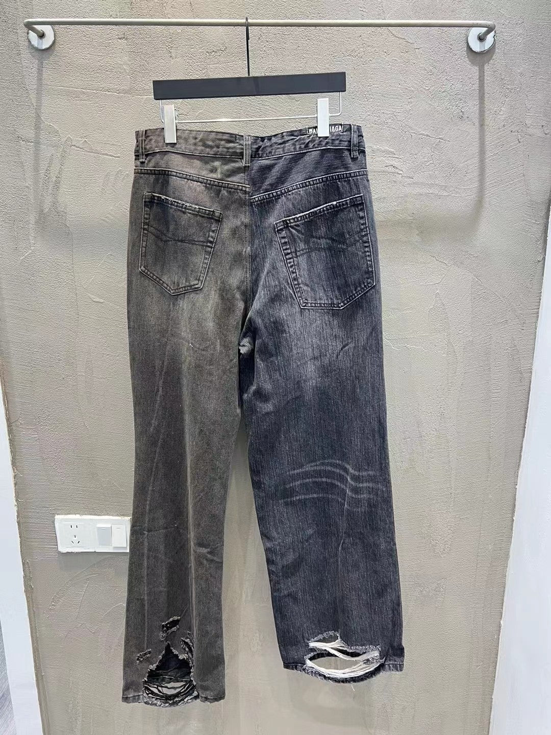 LuxluxHouse Best Quality Clothes Balenciaga Pants