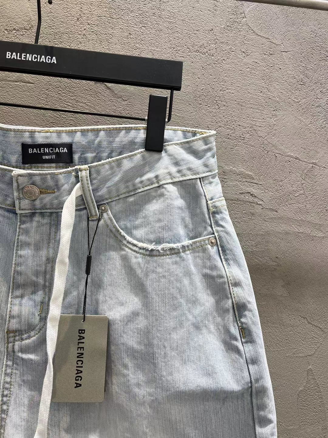 LuxluxHouse Best Quality Clothes Balenciaga Pants