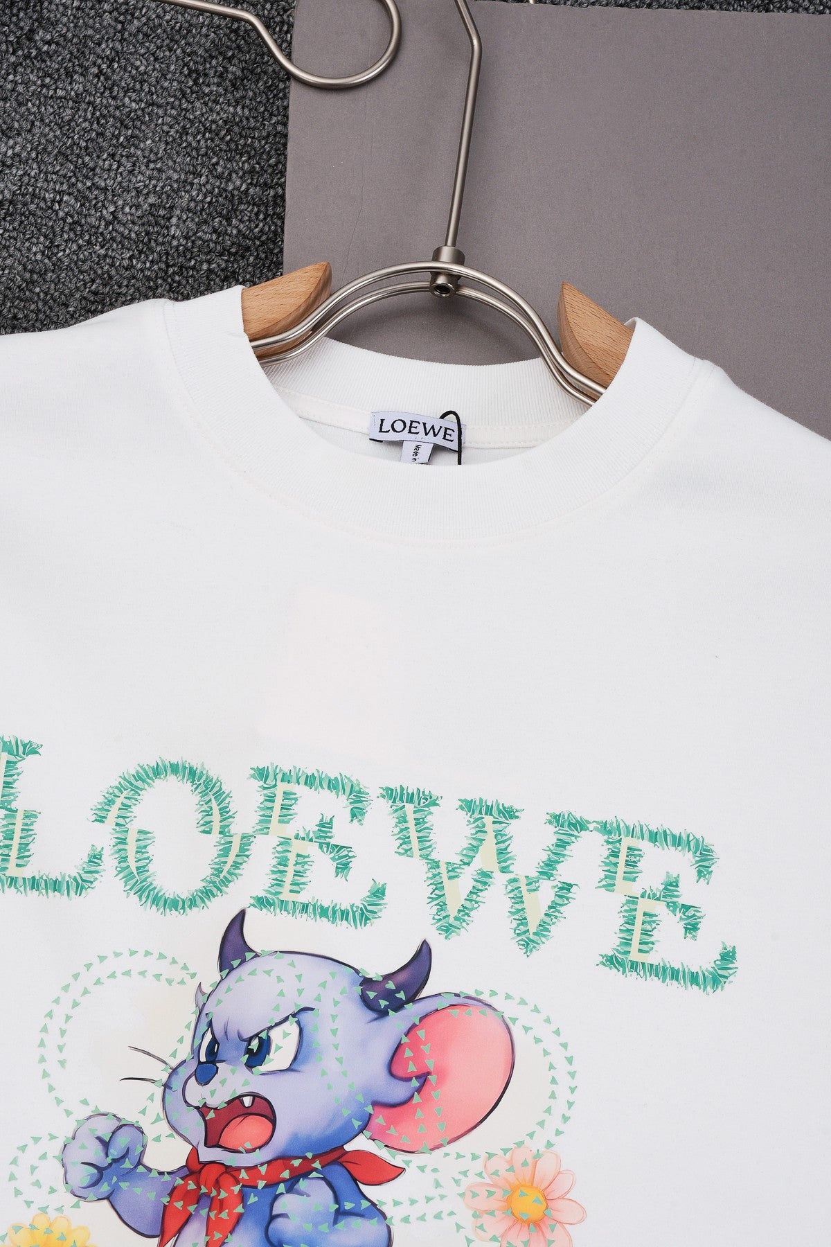 LuxluxHouse Best Quality Clothes T-shirt Loewe