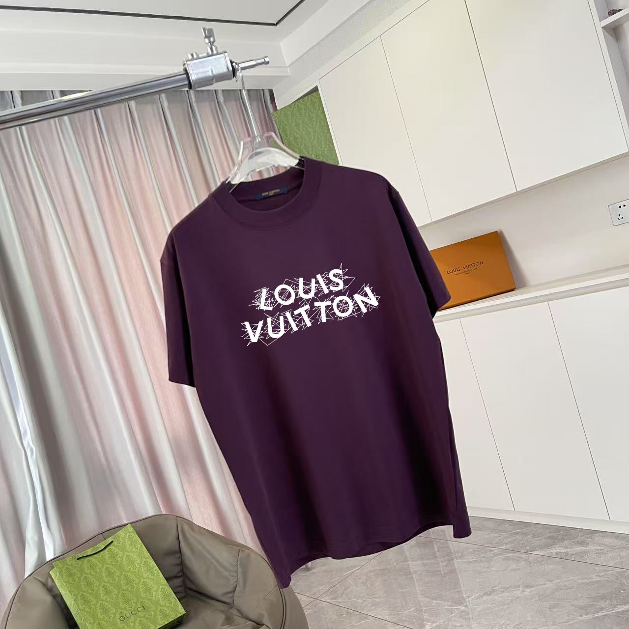 LuxluxHouse Best Quality Clothes T-shirt Louis Vuitton