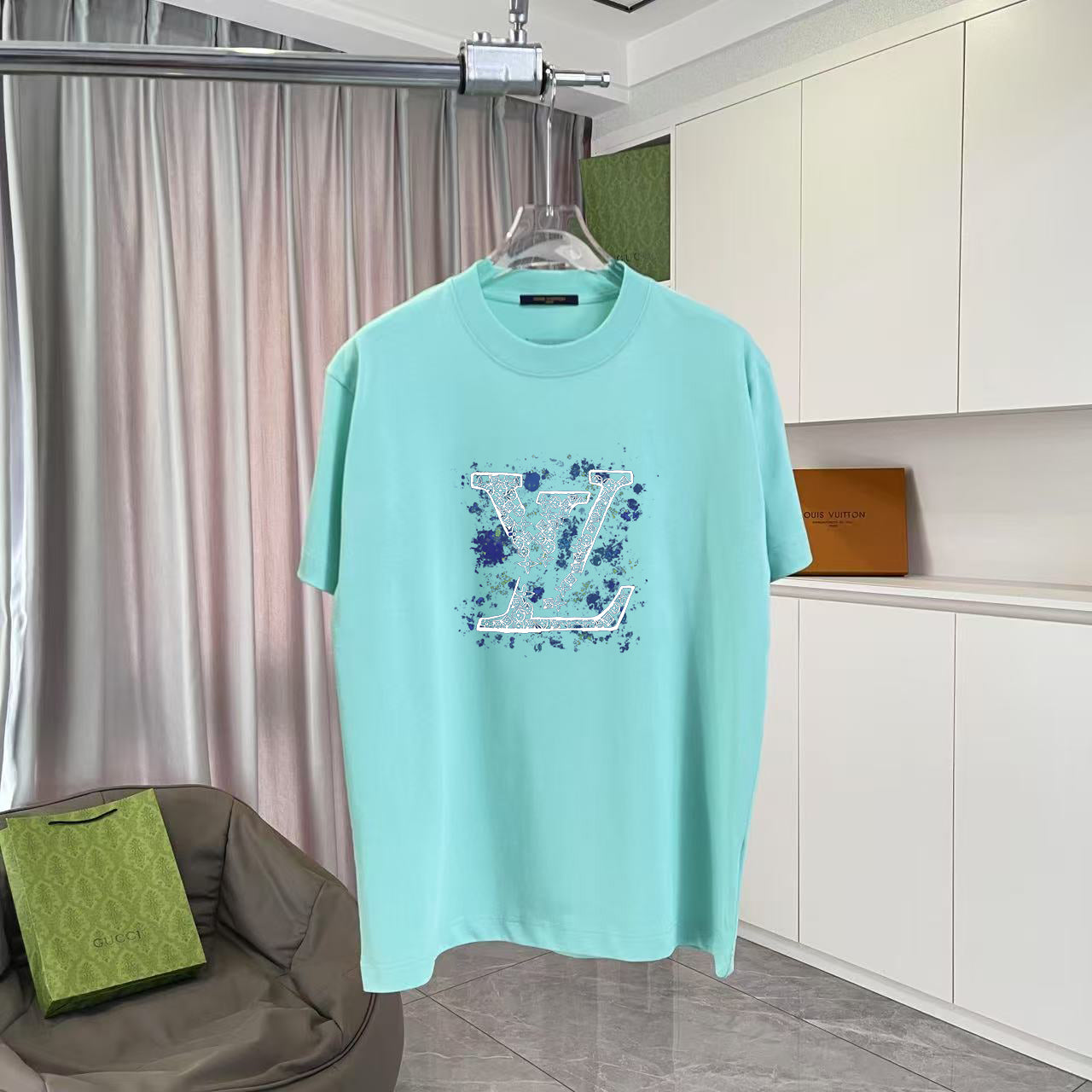 LuxluxHouse Best Quality Clothes T-shirt Louis Vuitton