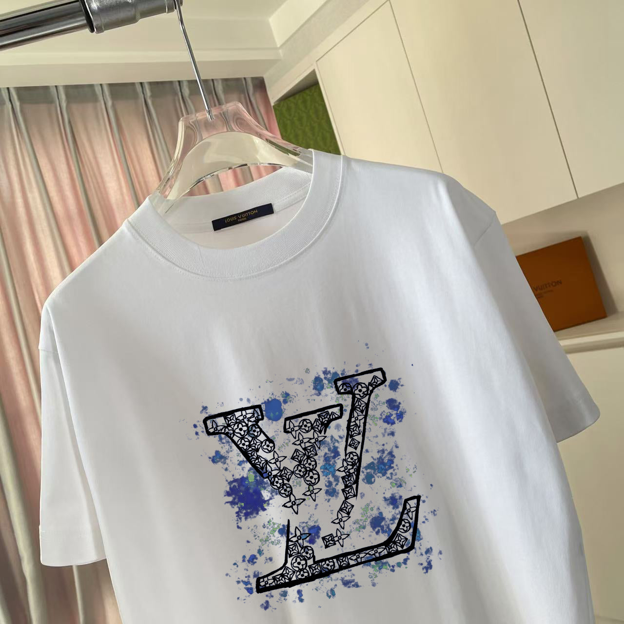 LuxluxHouse Best Quality Clothes T-shirt Louis Vuitton
