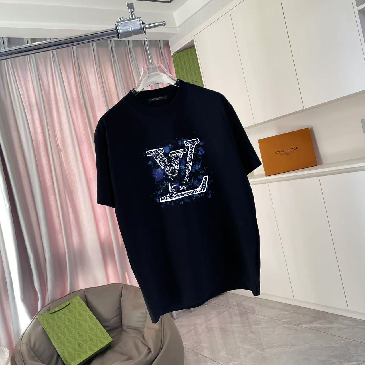 LuxluxHouse Best Quality Clothes T-shirt Louis Vuitton