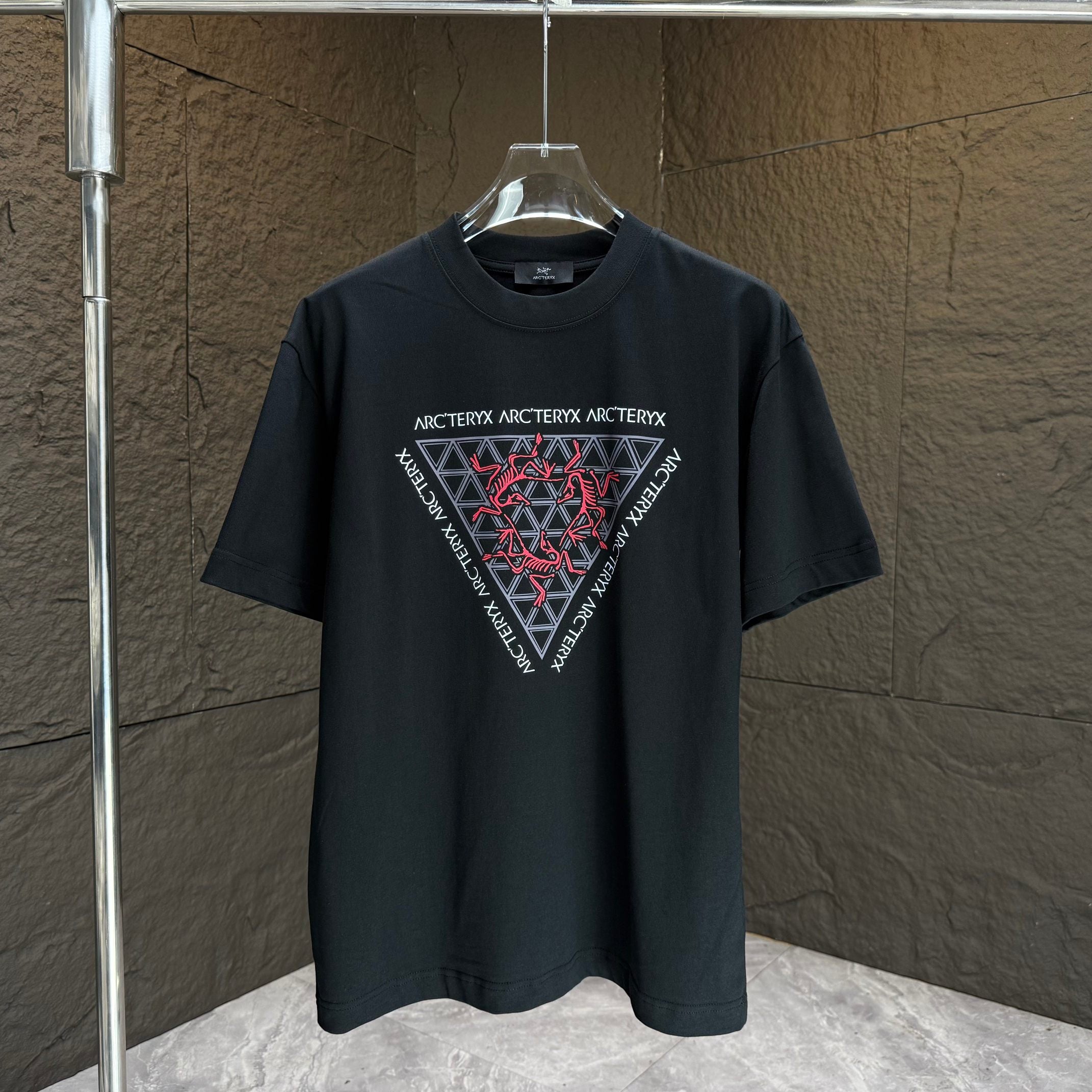 LuxluxHouse Best Quality Clothes T-shirt Arcteryx