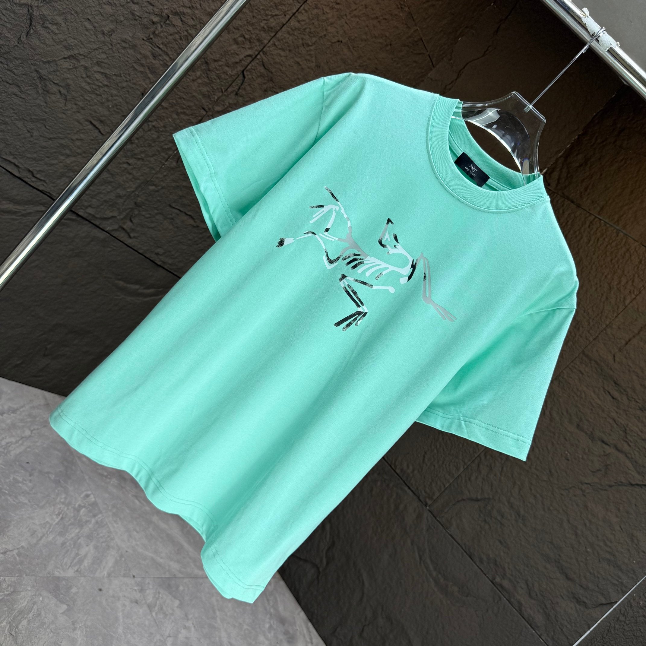 LuxluxHouse Best Quality Clothes T-shirt Arcteryx