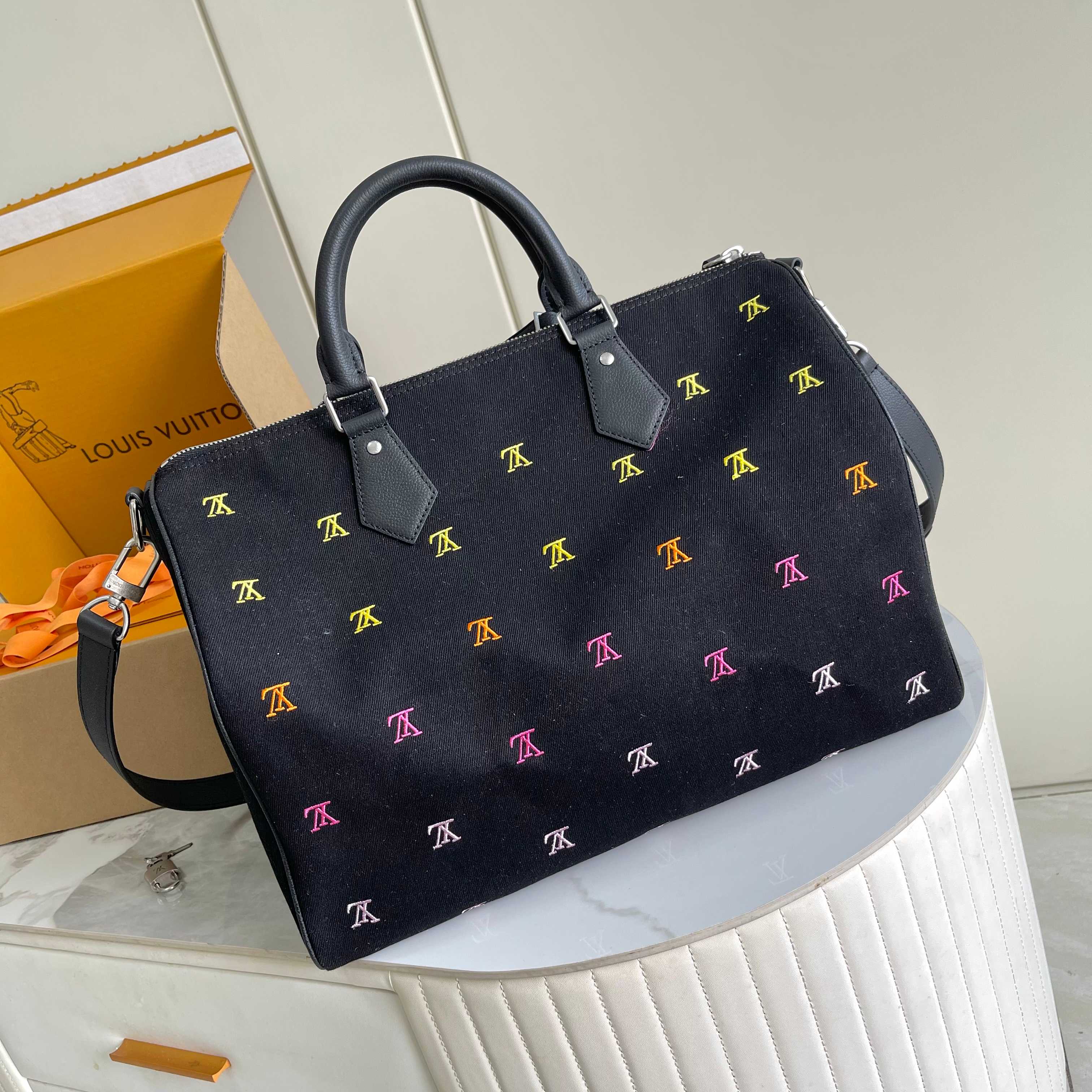 LuxluxHouse Best Quality Bags Louis Vuitton Women Men