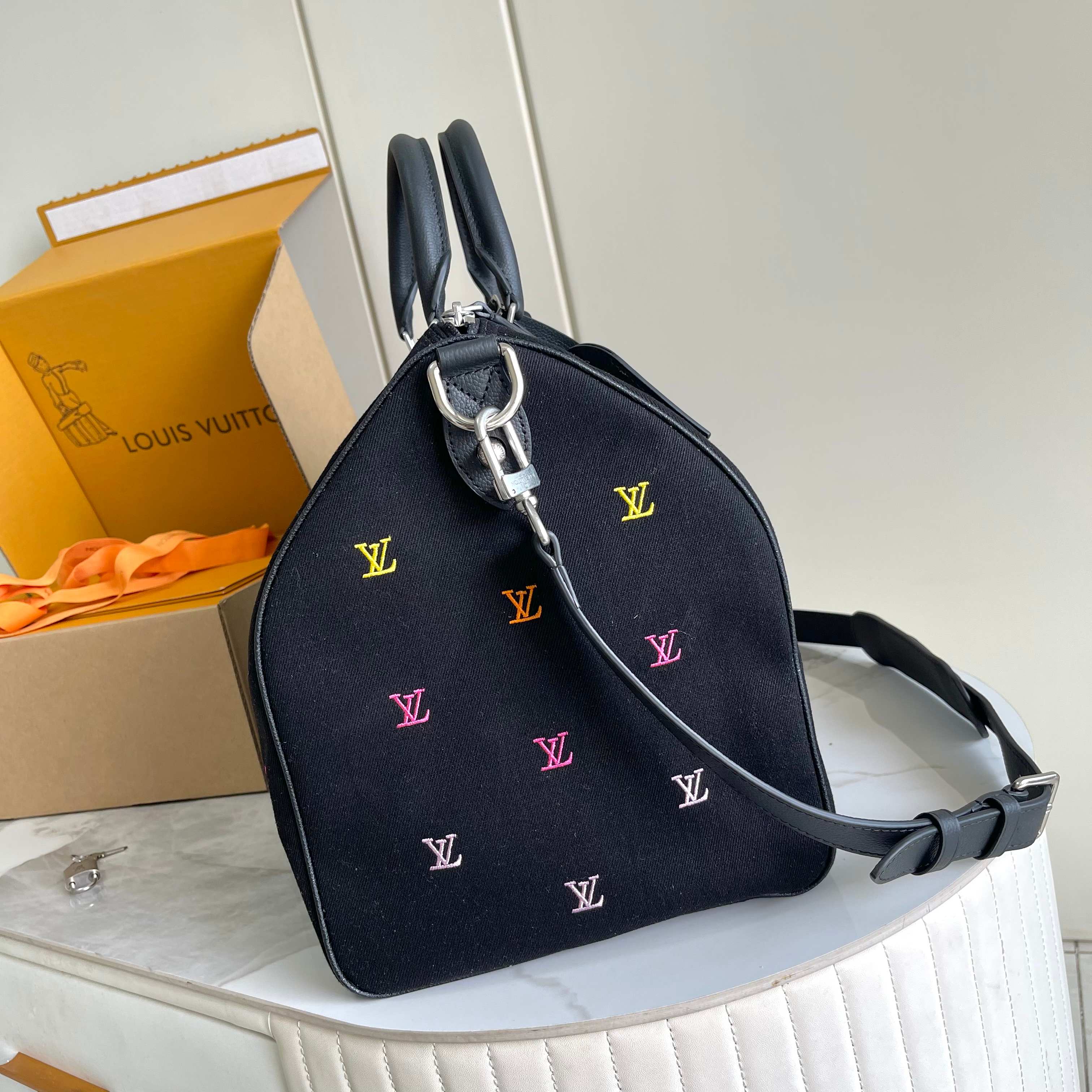 LuxluxHouse Best Quality Bags Louis Vuitton Women Men