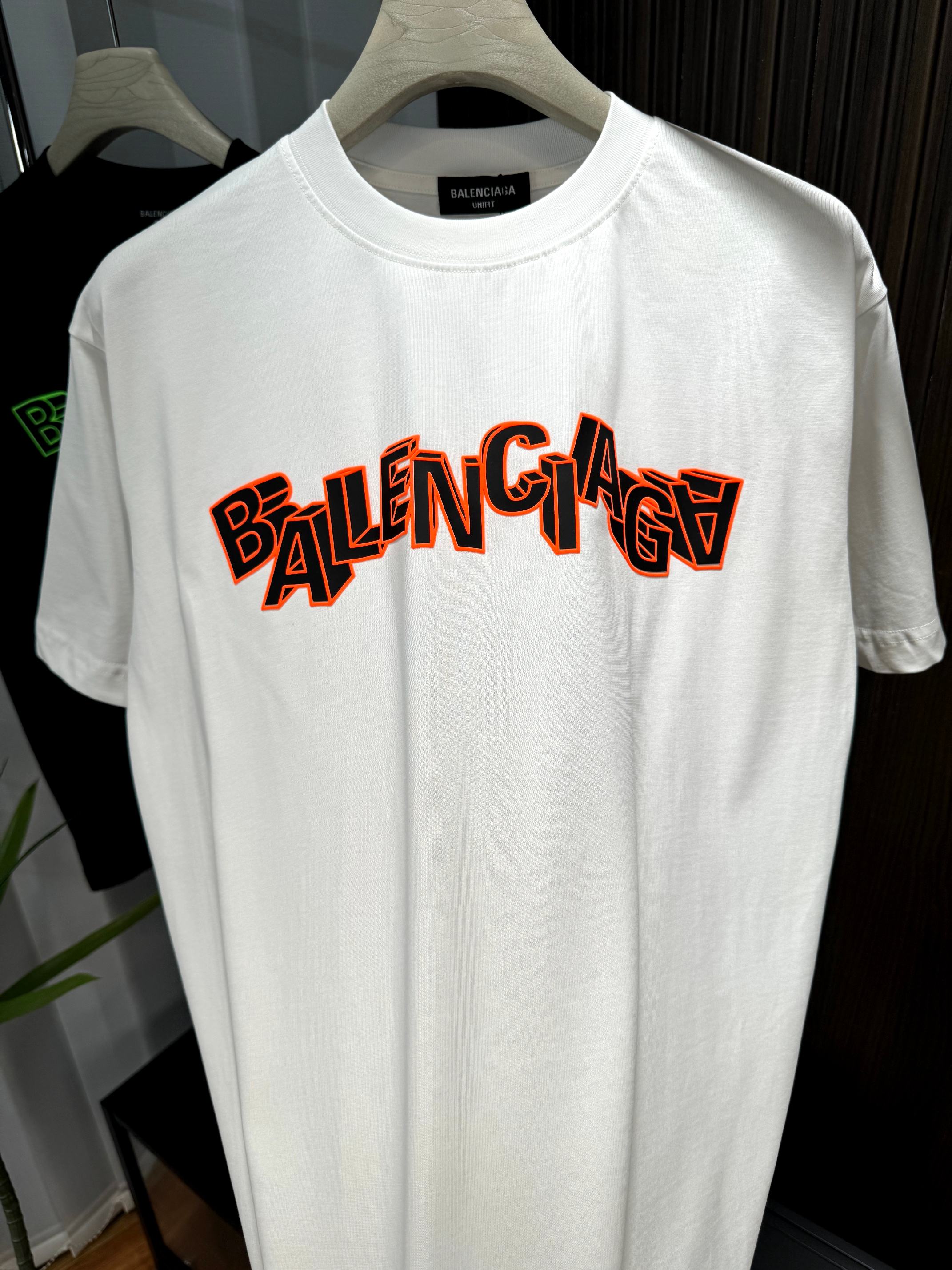 LuxluxHouse Best Quality Clothes Balenciaga T-shirt