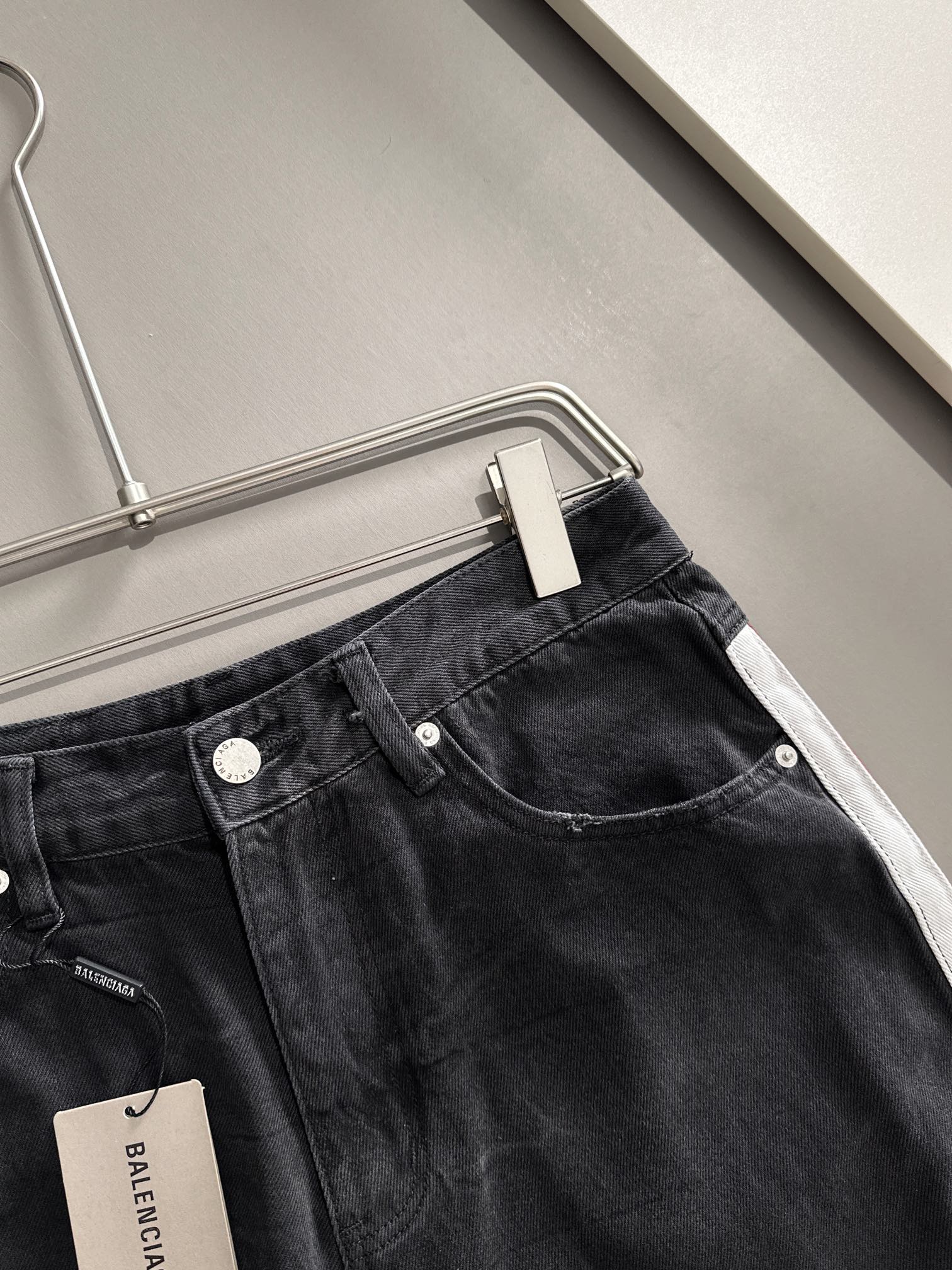 LuxluxHouse Best Quality Clothes Balenciaga Pants