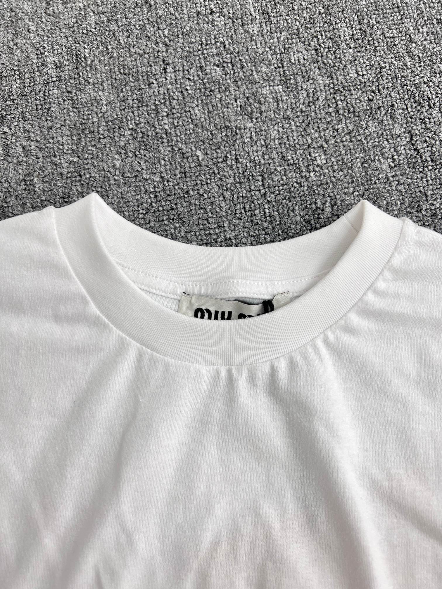 LuxluxHouse Best Quality Clothes Miu Miu T-shirt