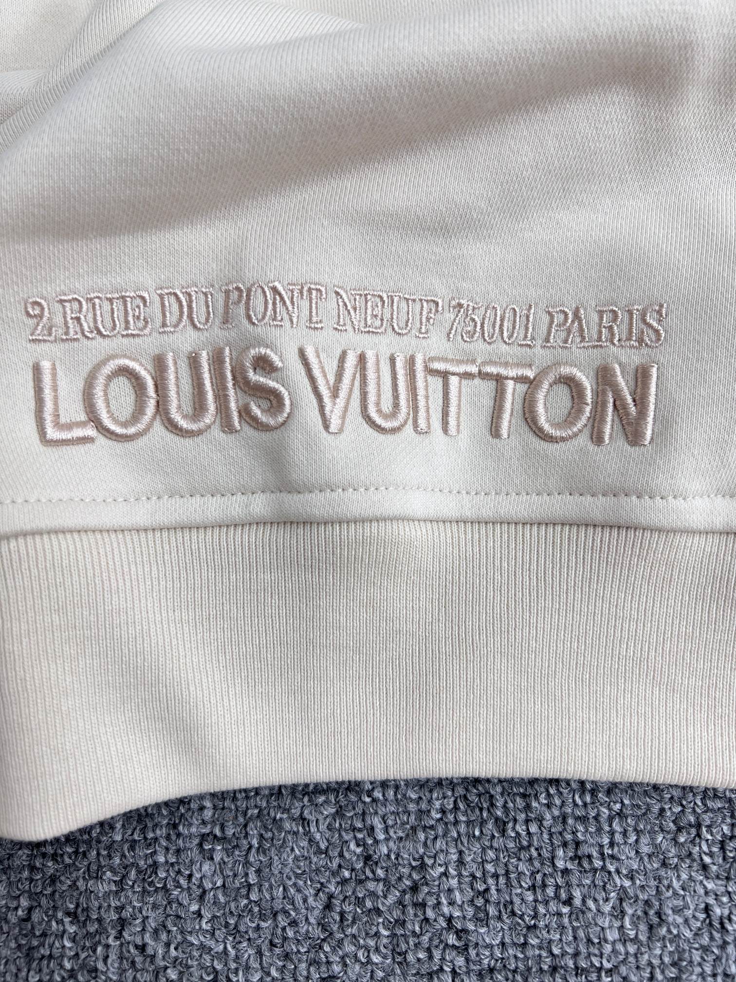 LuxluxHouse Best Quality Clothes Hoodie & Sweater Louis Vuitton