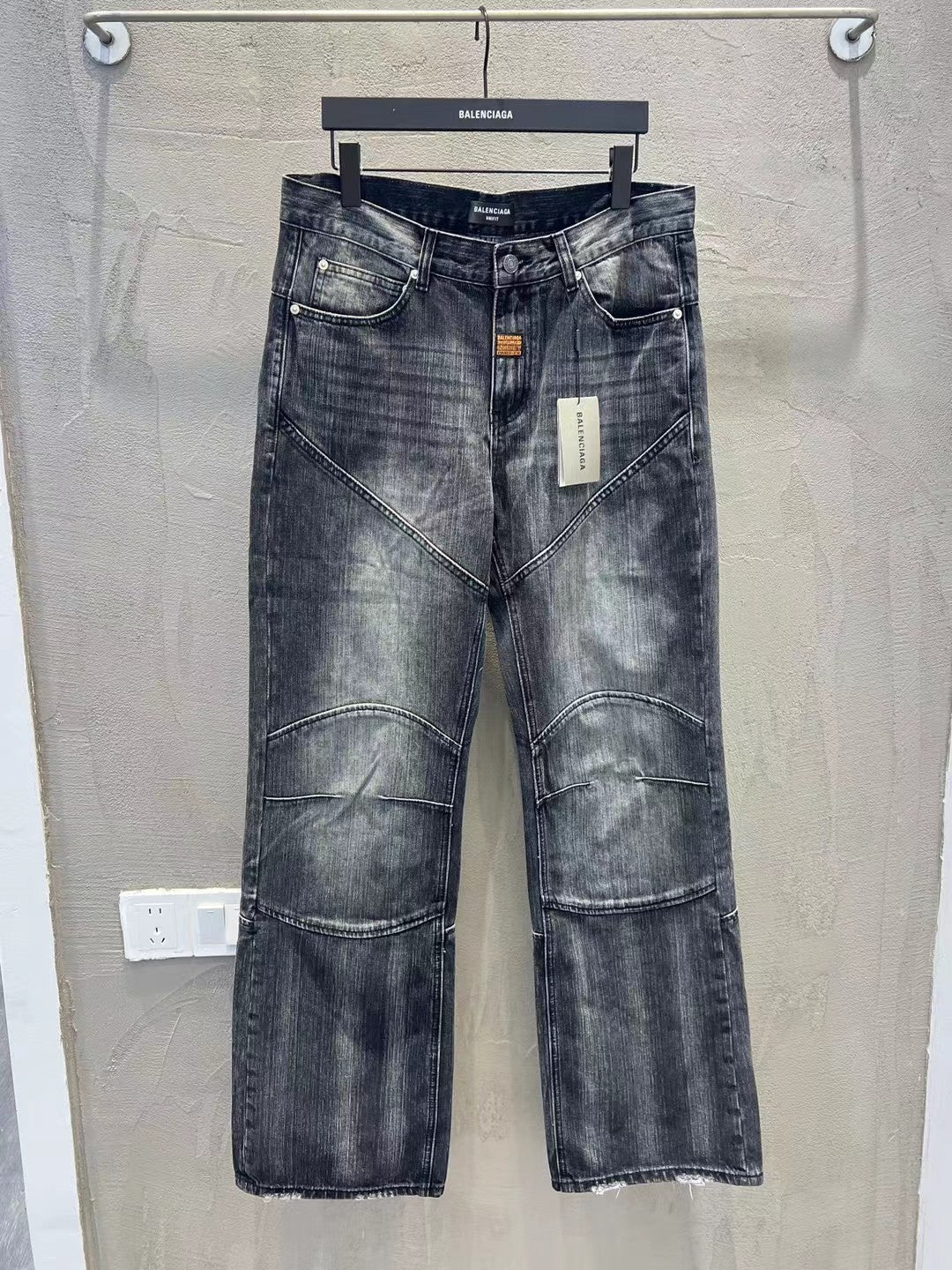 LuxluxHouse Best Quality Clothes Balenciaga Pants