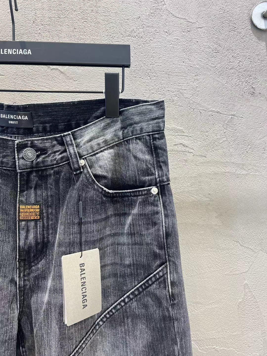 LuxluxHouse Best Quality Clothes Balenciaga Pants