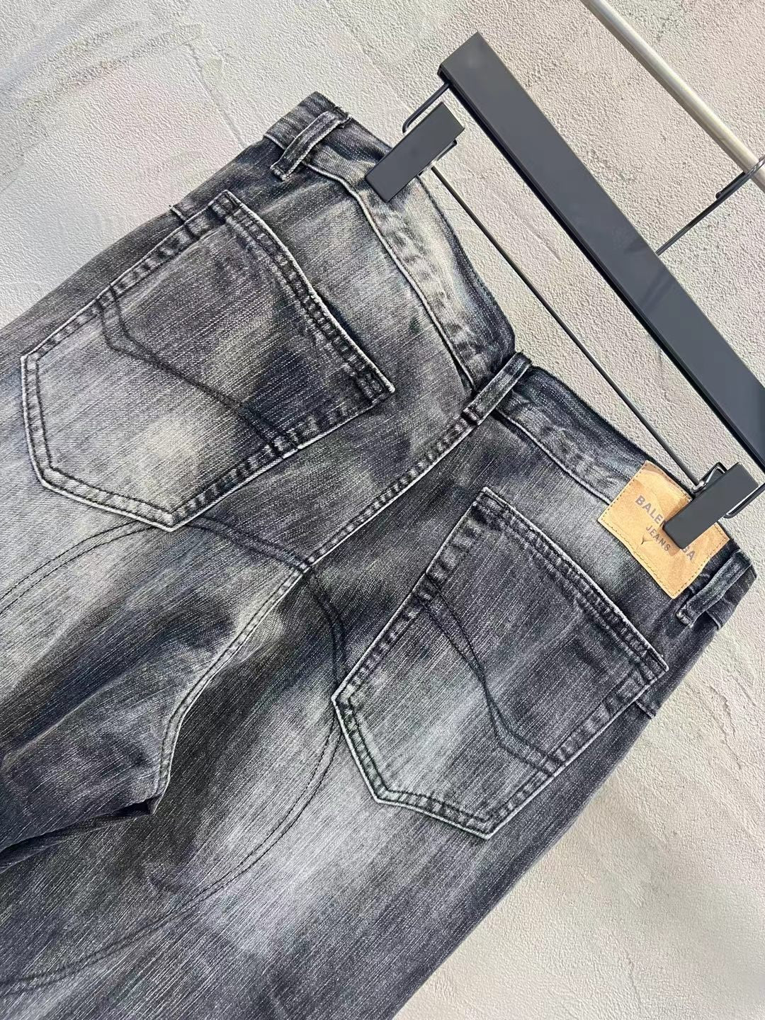 LuxluxHouse Best Quality Clothes Balenciaga Pants