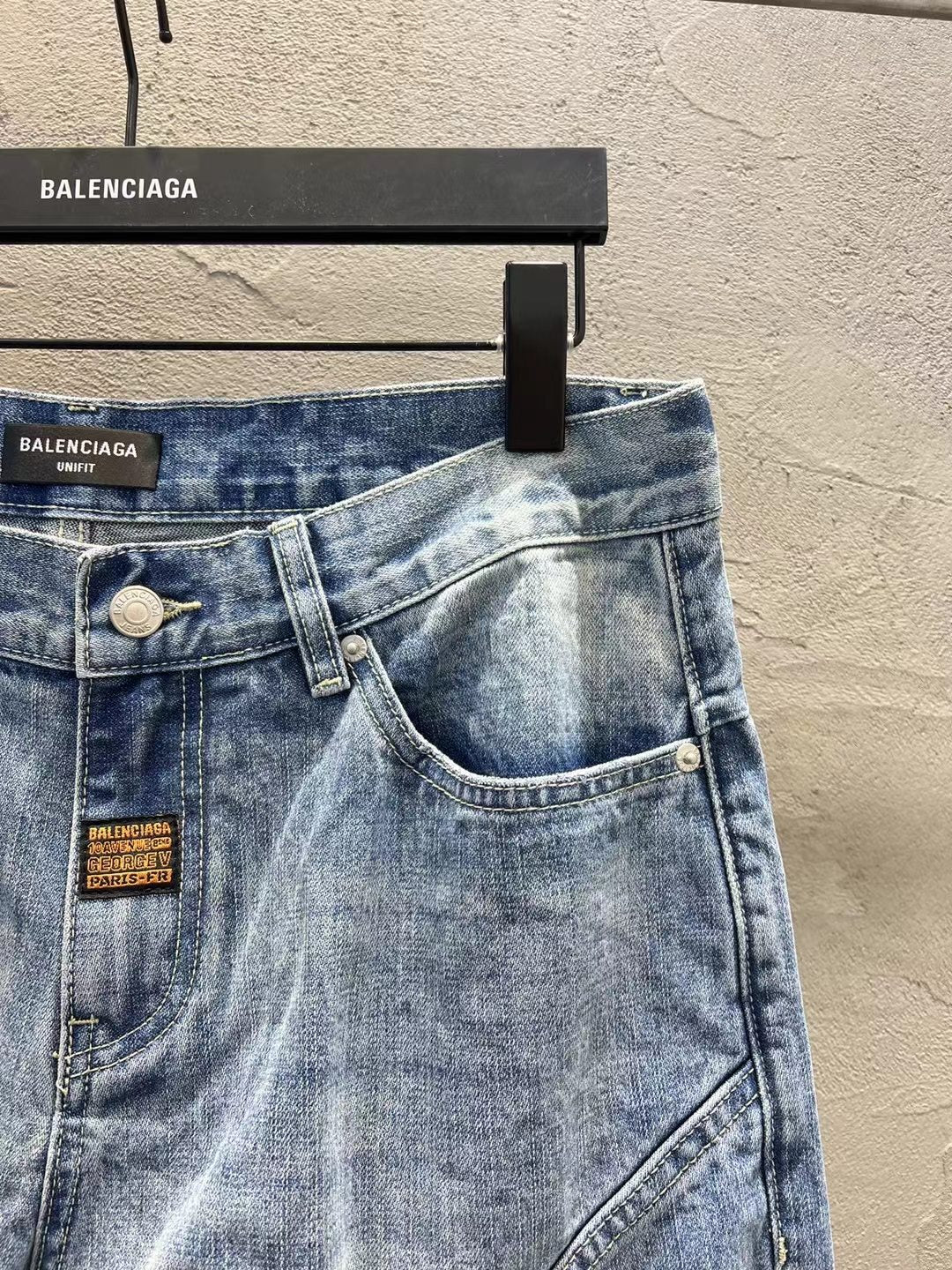 LuxluxHouse Best Quality Clothes Balenciaga Pants