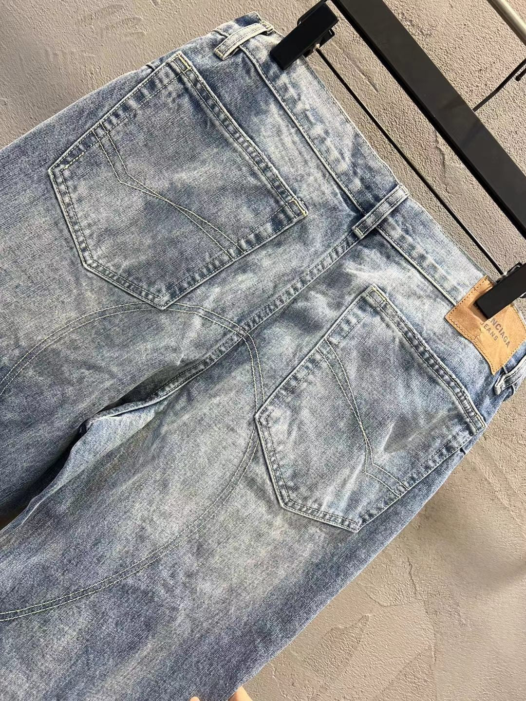 LuxluxHouse Best Quality Clothes Balenciaga Pants
