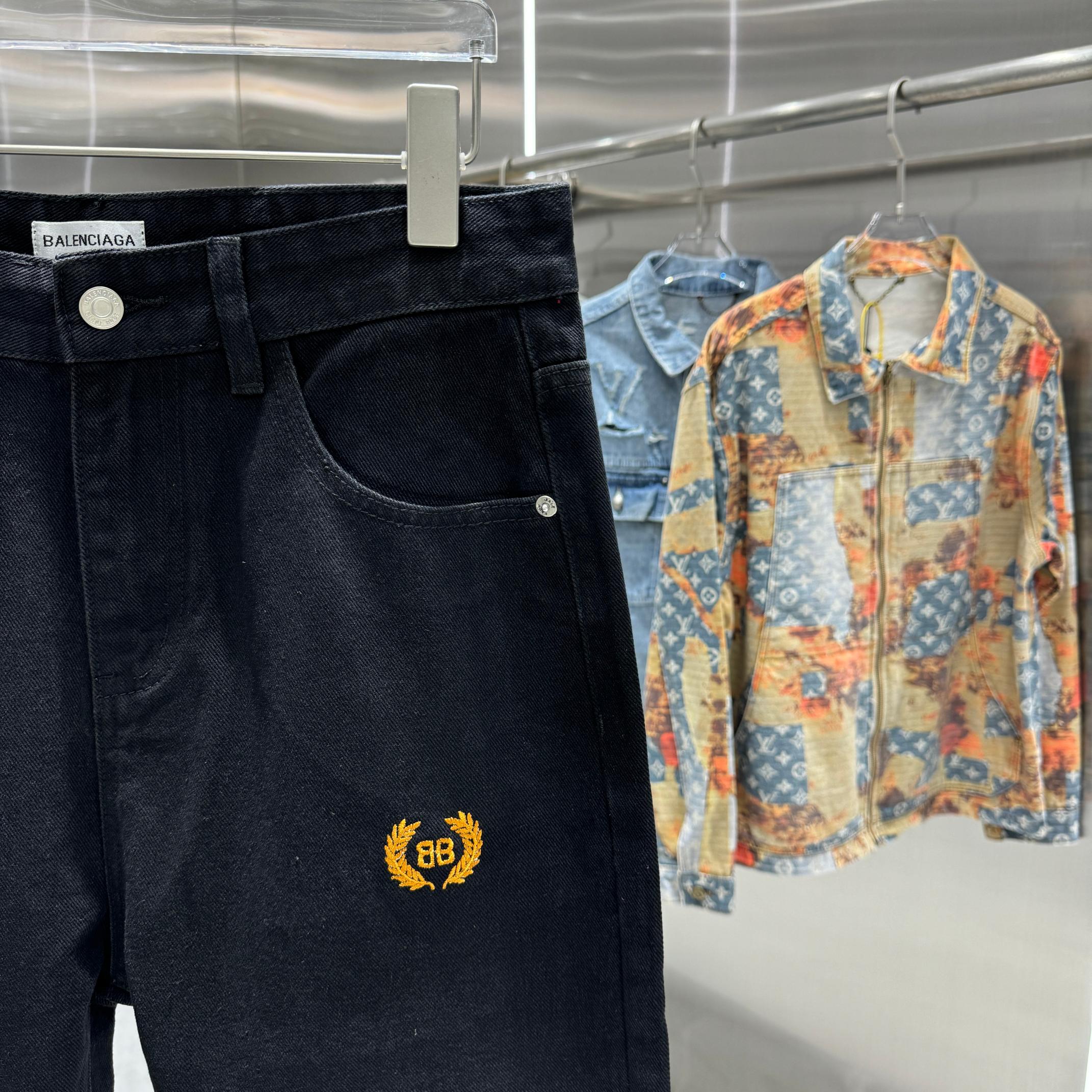 LuxluxHouse Best Quality Clothes Balenciaga Pants