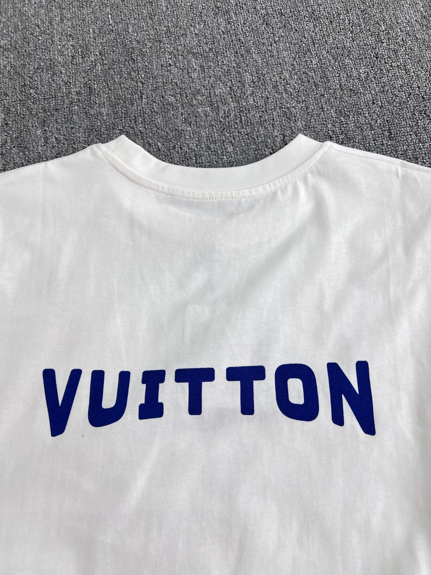 LuxluxHouse Best Quality Clothes T-shirt Louis Vuitton