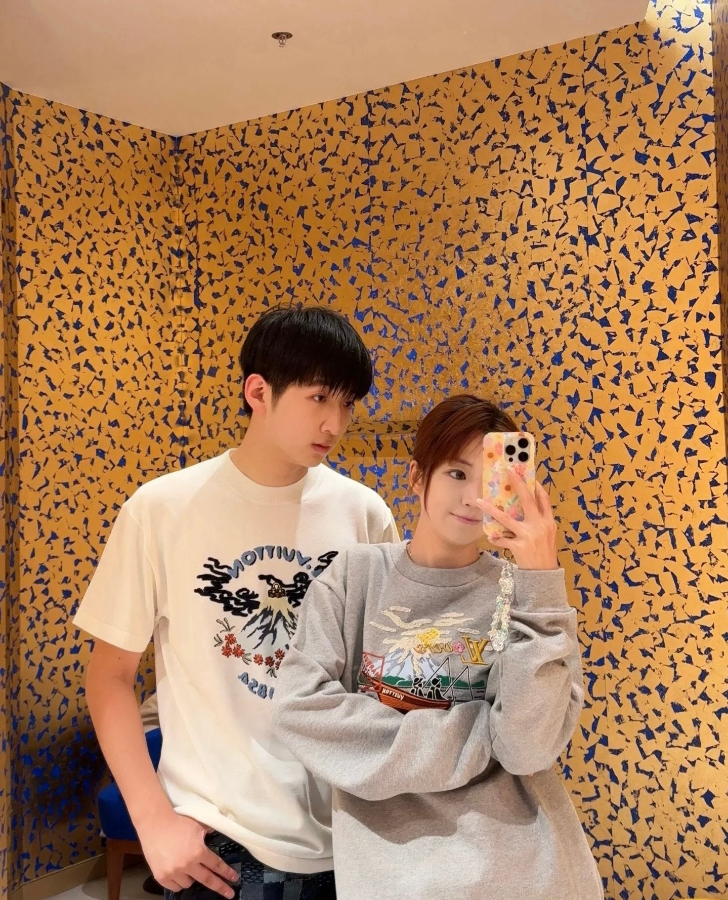 LuxluxHouse Best Quality Clothes T-shirt Louis Vuitton