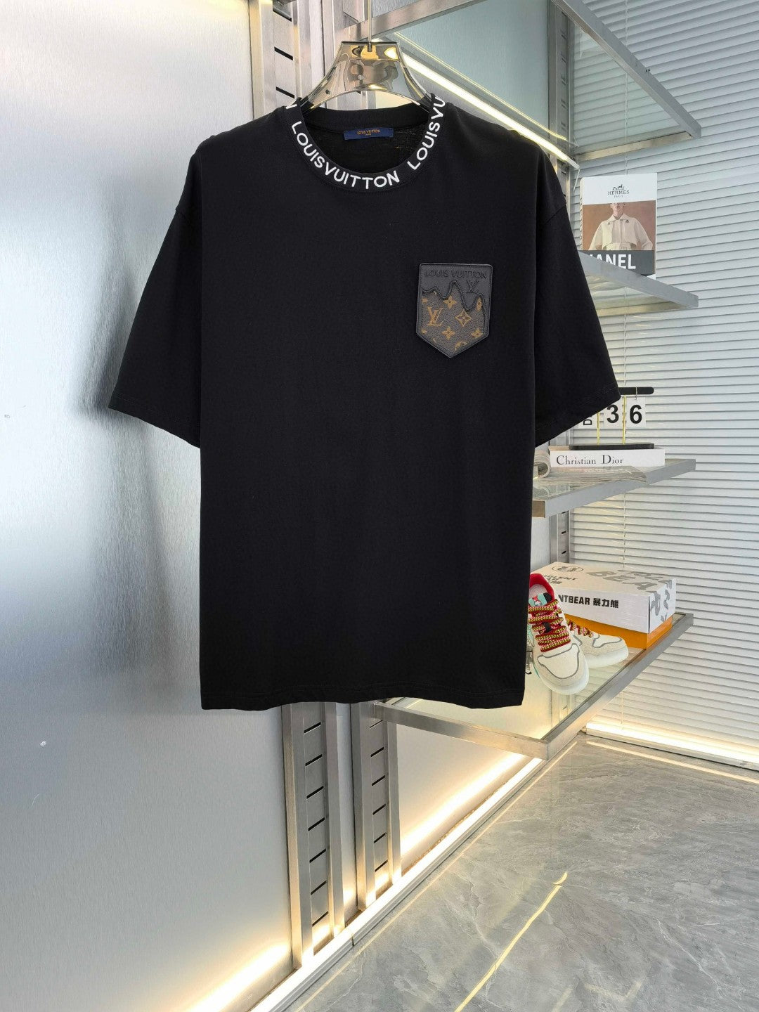 LuxluxHouse Best Quality Clothes T-shirt Louis Vuitton