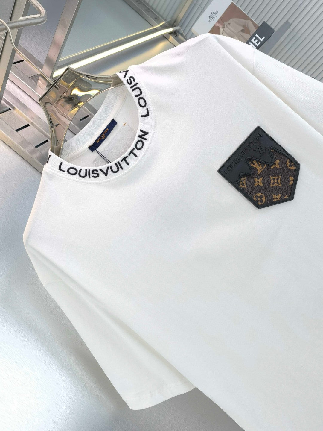 LuxluxHouse Best Quality Clothes T-shirt Louis Vuitton