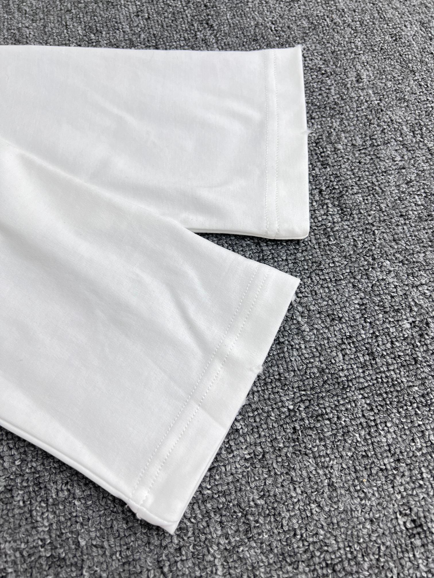 LuxluxHouse Best Quality Clothes T-shirt Prada