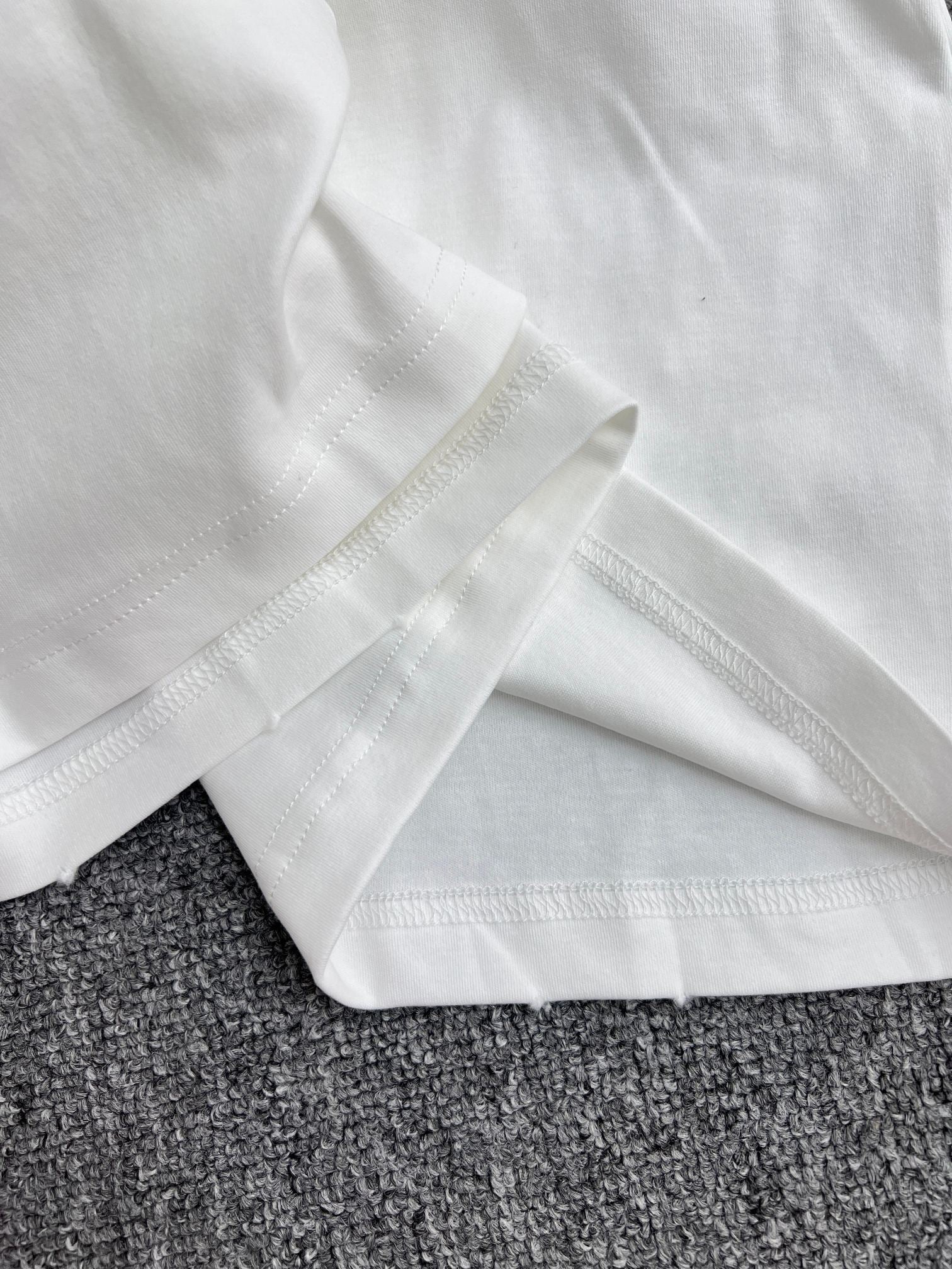 LuxluxHouse Best Quality Clothes T-shirt Prada