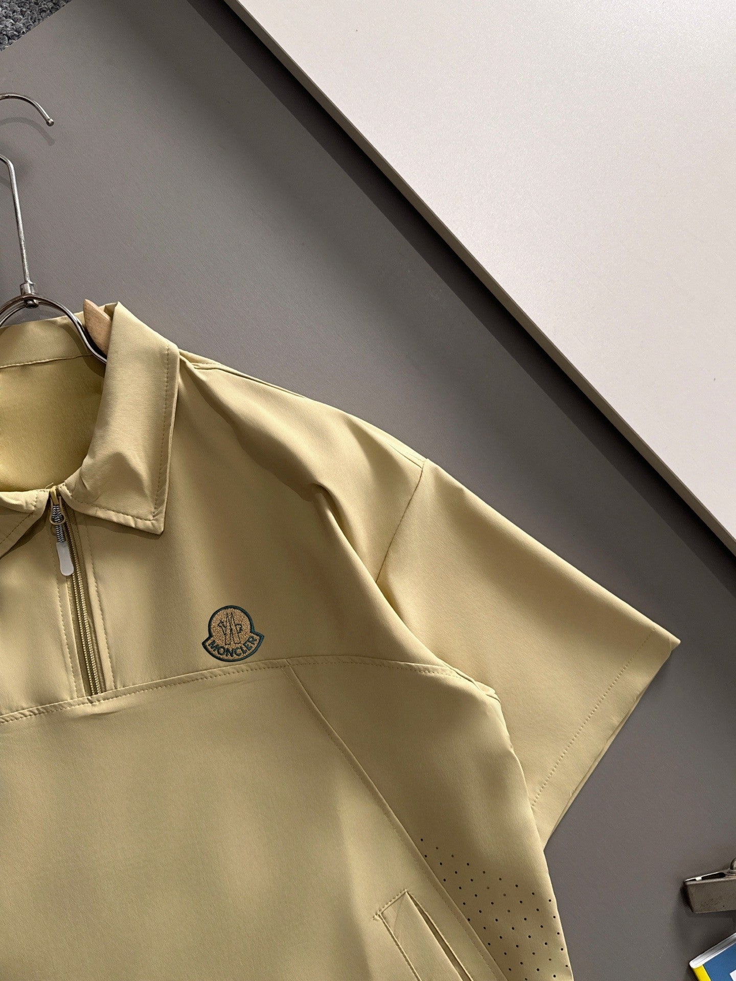LuxluxHouse Best Quality Clothes T-shirt Moncler