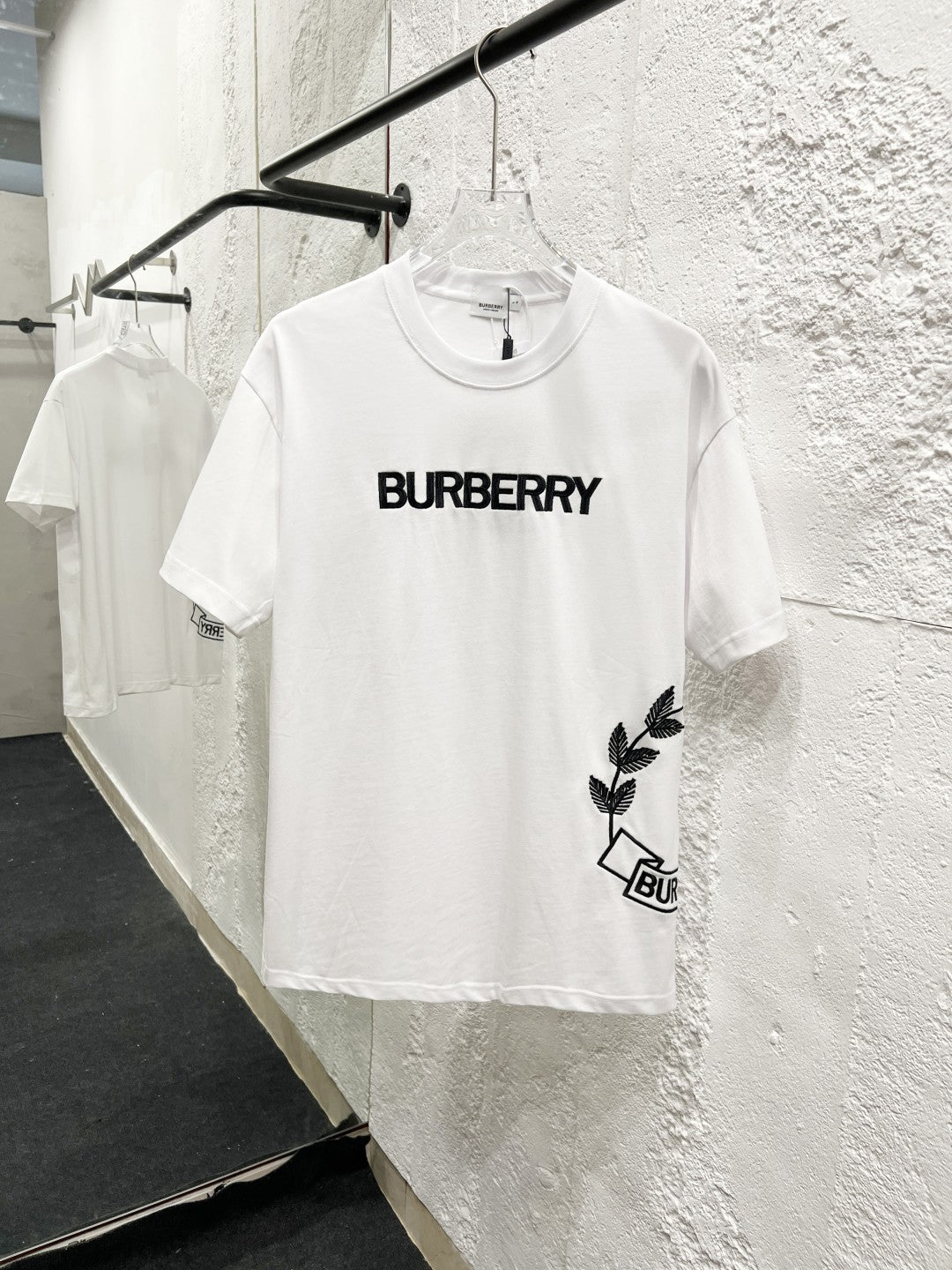 LuxluxHouse Best Quality Clothes Burberry T-shirt