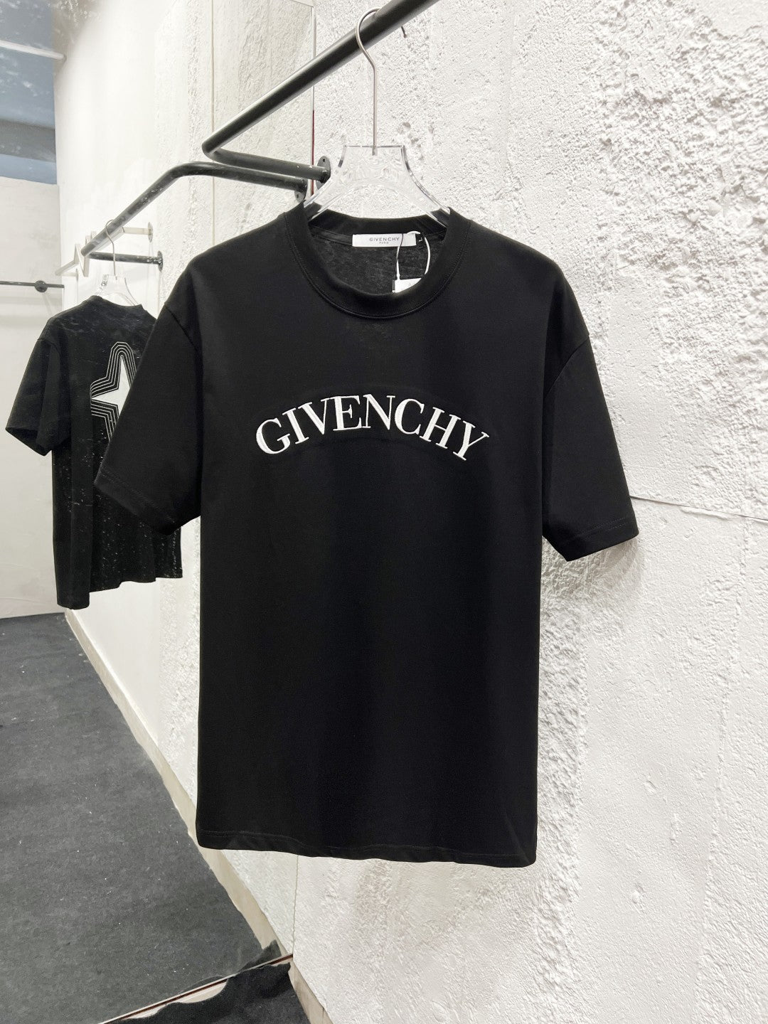 LuxluxHouse Best Quality Clothes Givenchy T-shirt